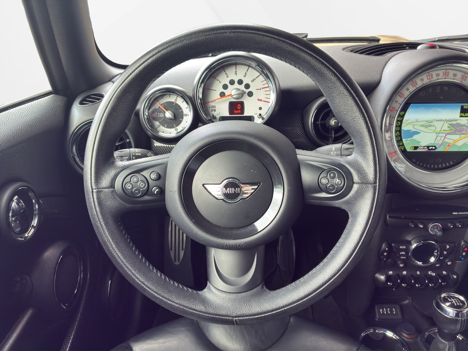 MINI Cabrio R57 1.6i Cooper S-image-11