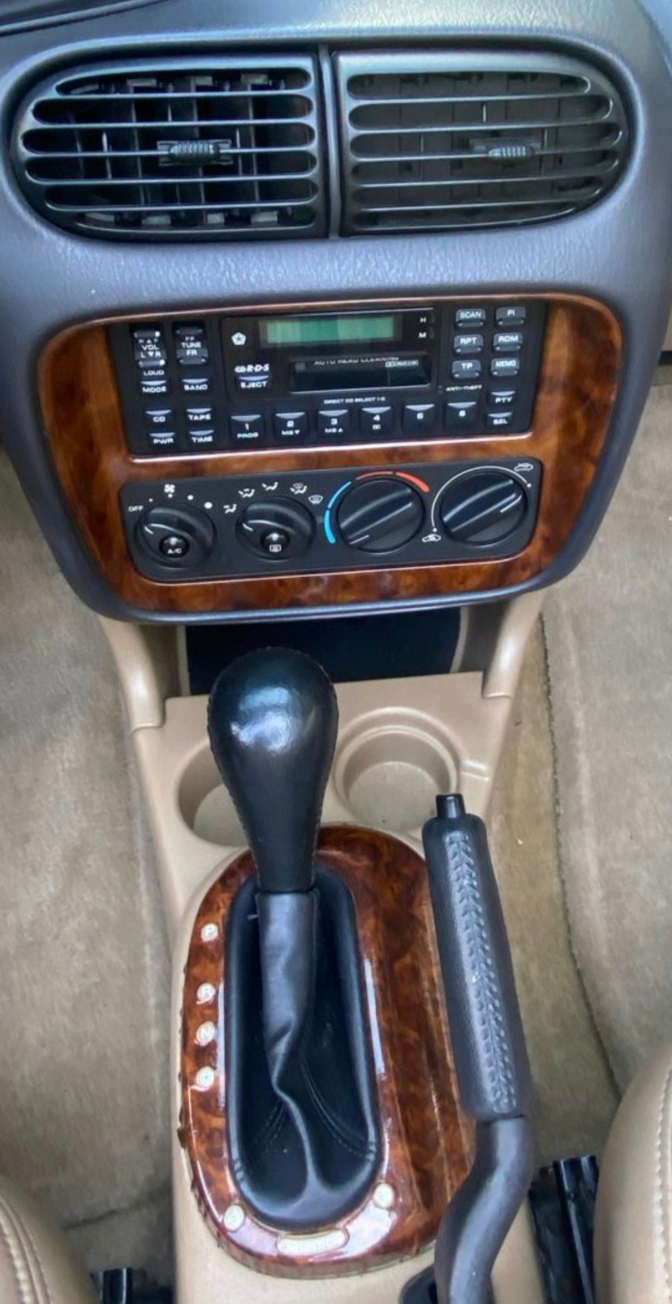 CHRYSLER Stratus 2.5 V6 LX Cabrio-image-10