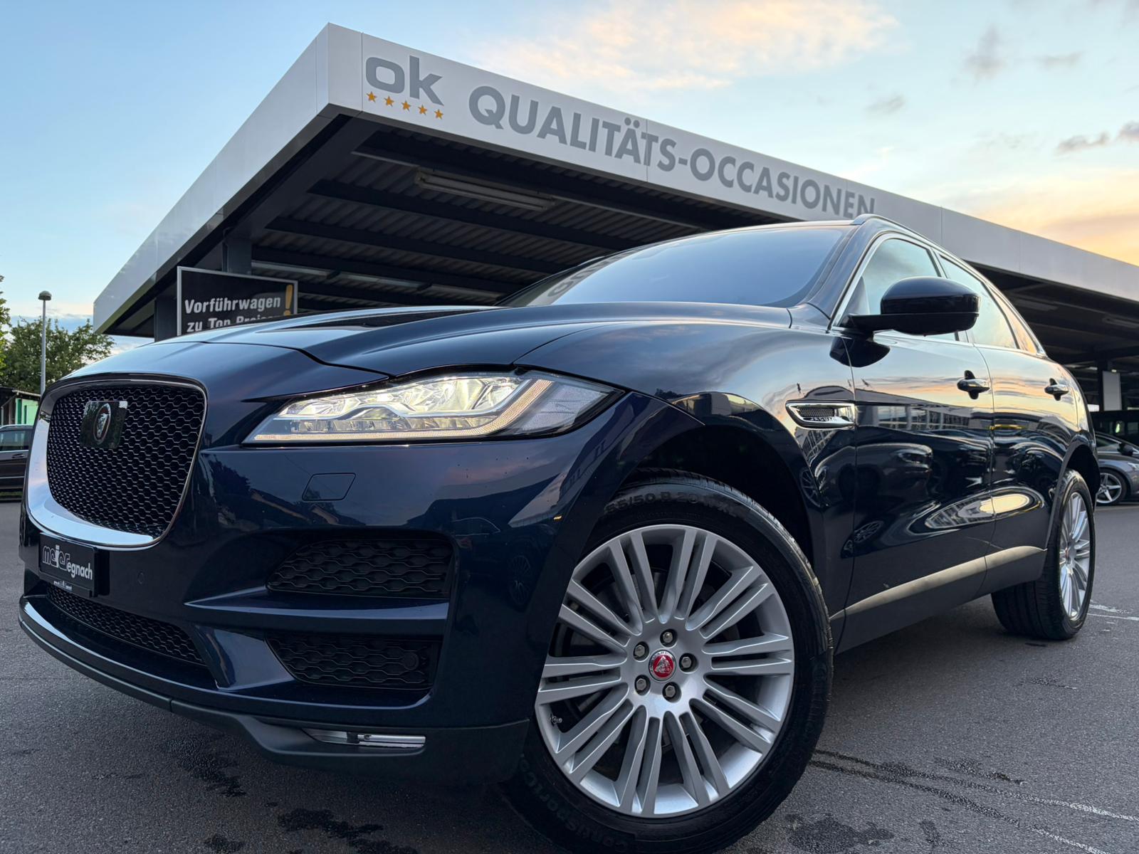 JAGUAR F-Pace 30t 2.0 Portfolio AWD Automatik