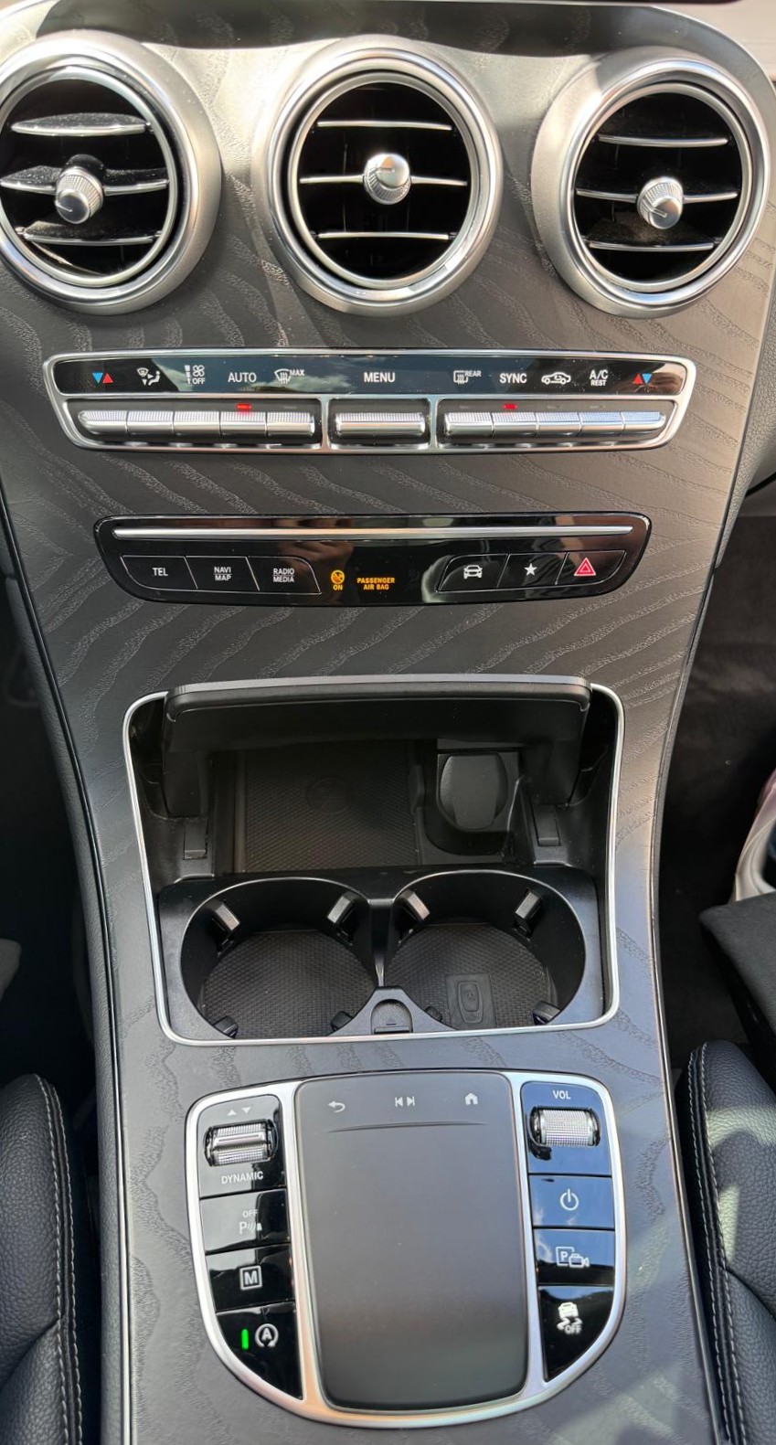 MERCEDES-BENZ GLC 220 d AMG Line 4m-image-8
