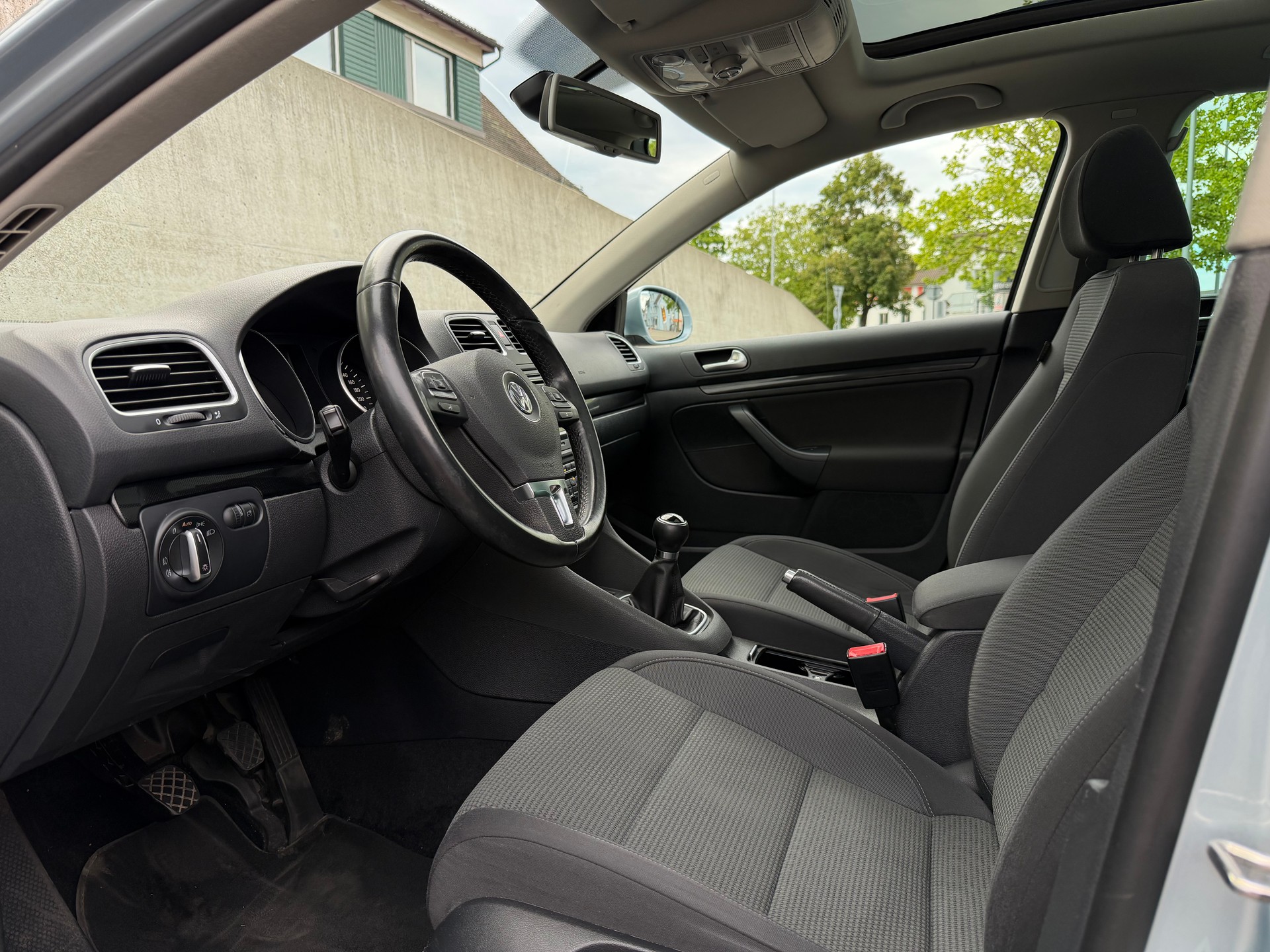 VW Golf Variant 1.4 TSI Team-image-4