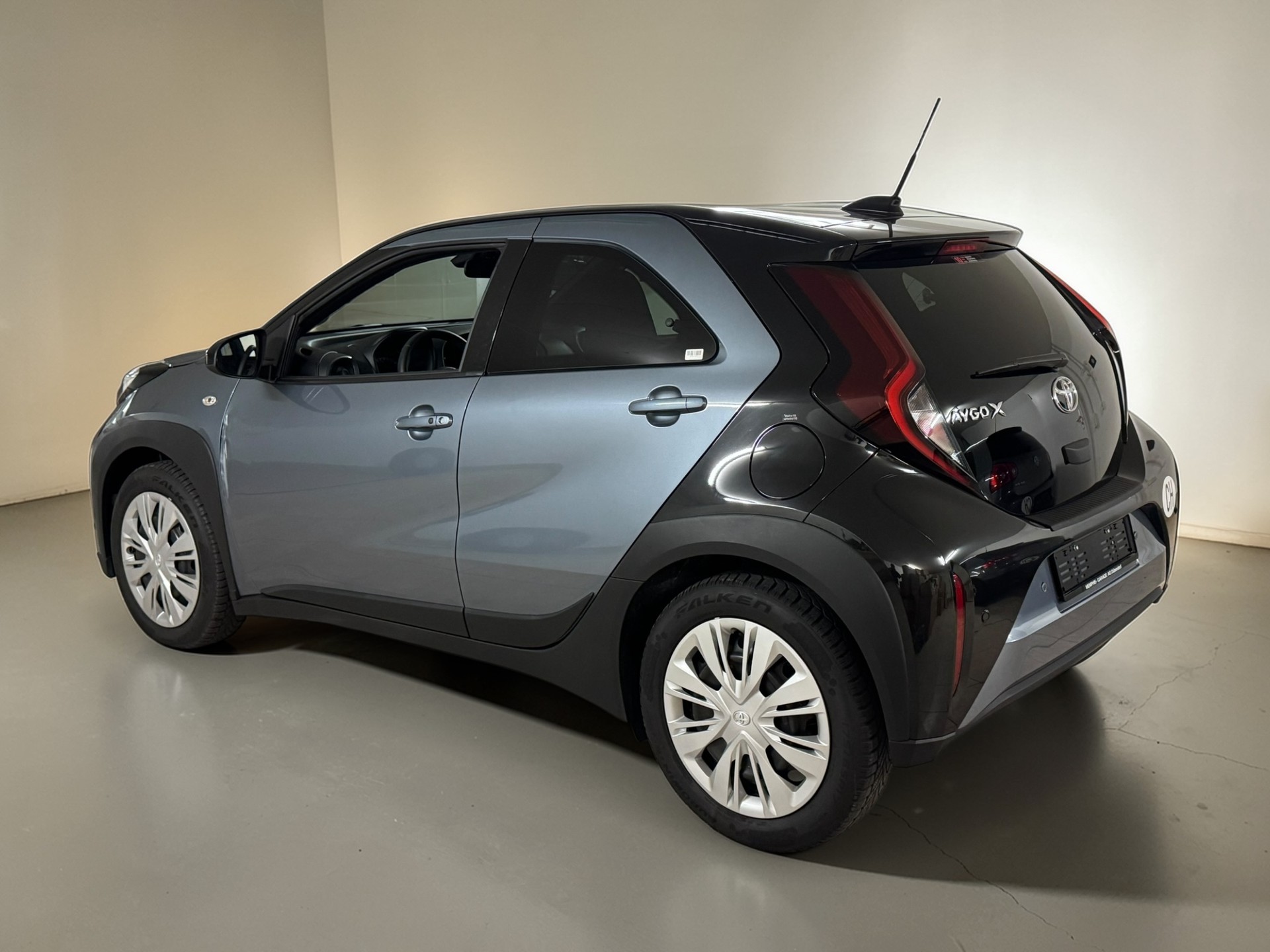 TOYOTA Aygo X 1.0 VVT-i Comfort CVT-image-4