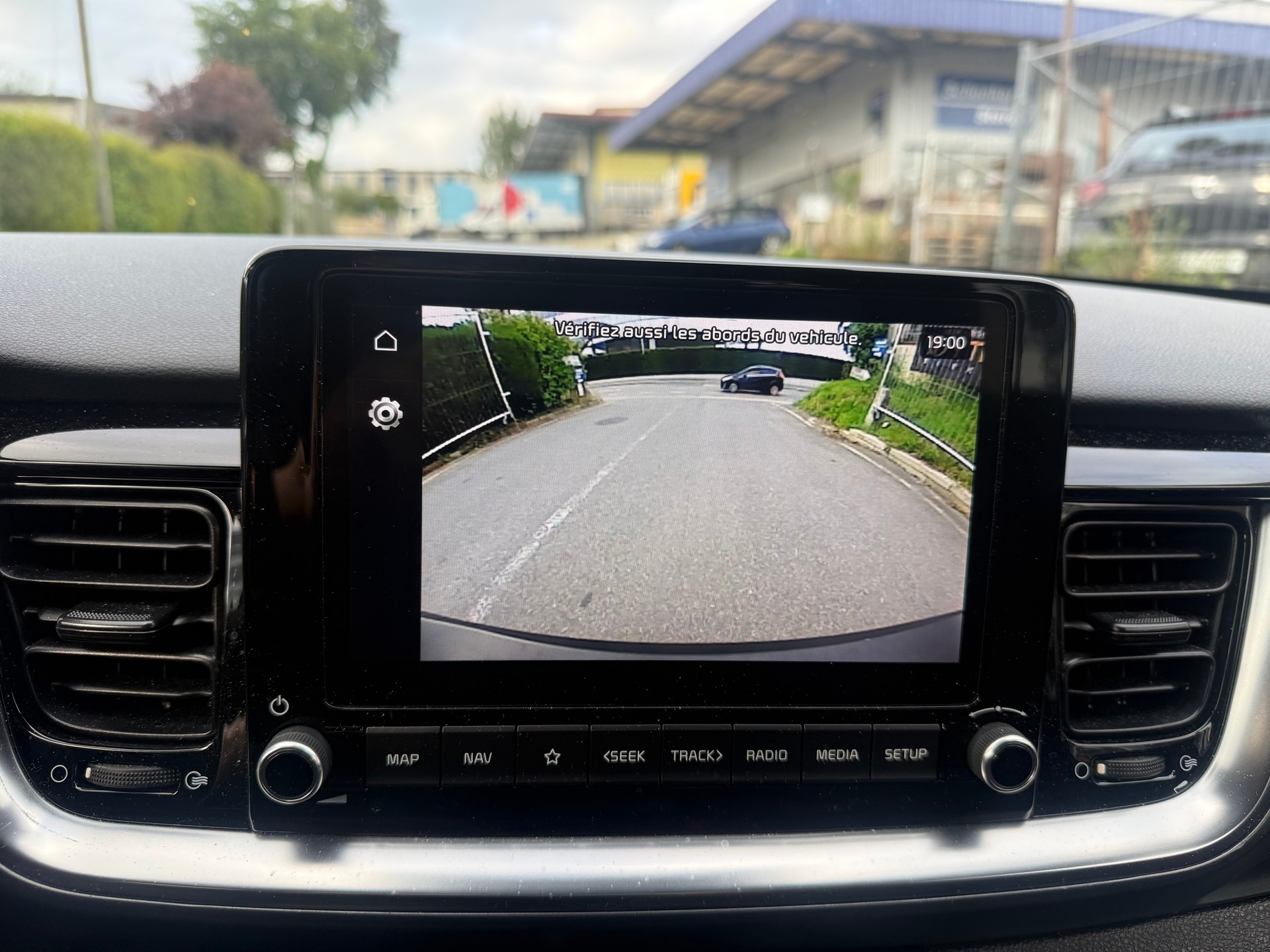KIA Stonic 1.0 T-GDI MHEV Style DCT-image-10