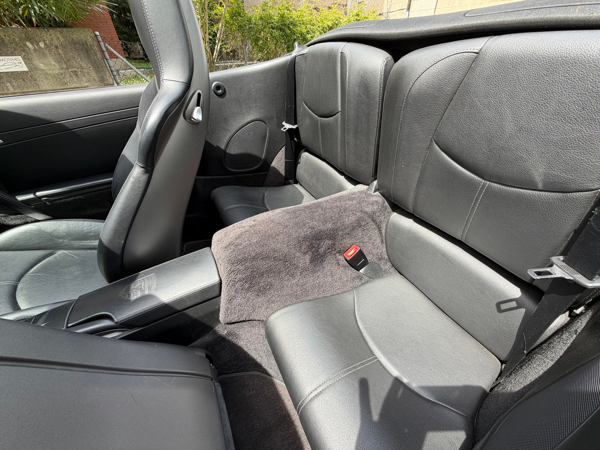 PORSCHE 911 Cabrio Carrera 4S-image-9