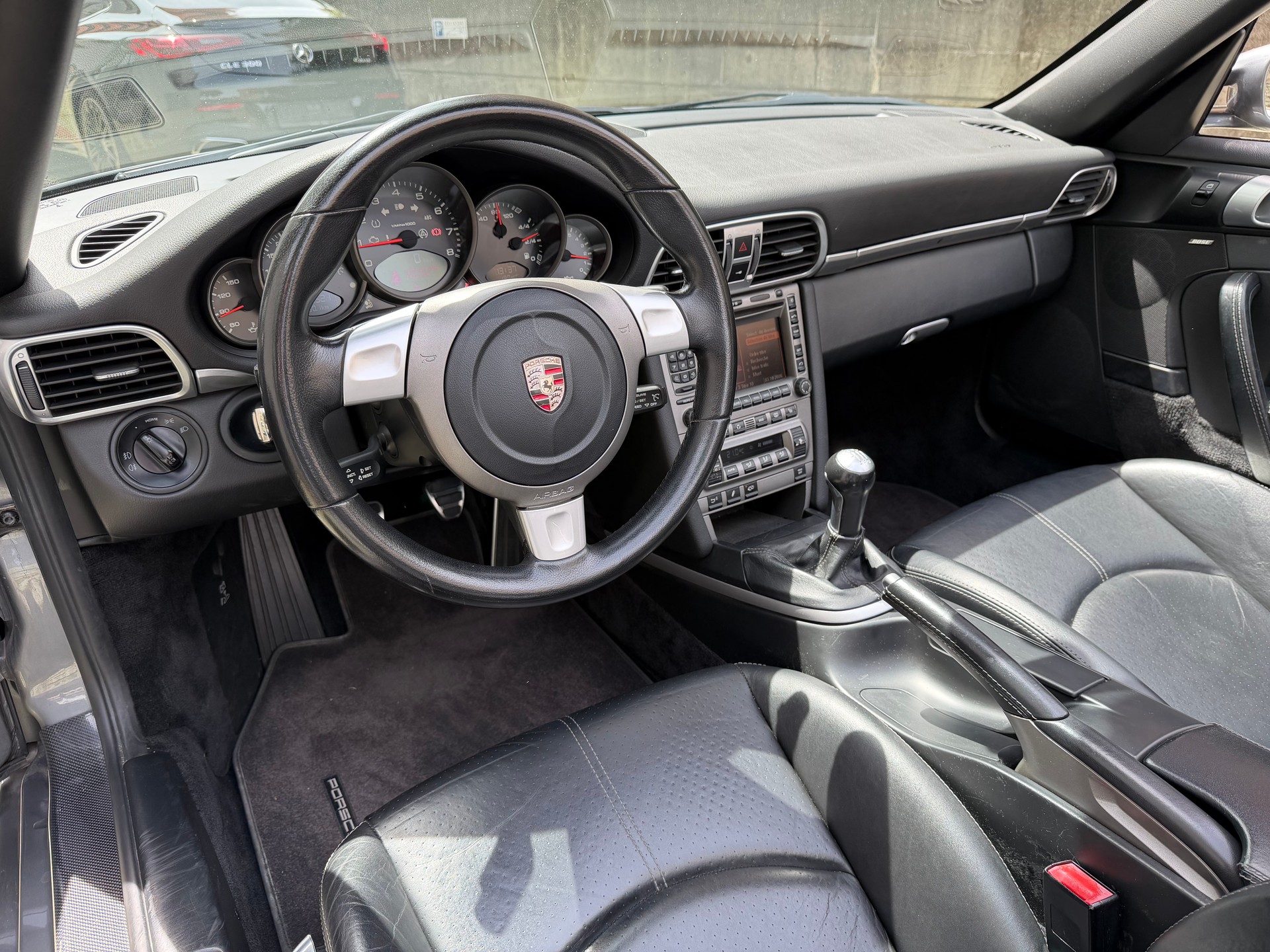PORSCHE 911 Cabrio Carrera 4S-image-10