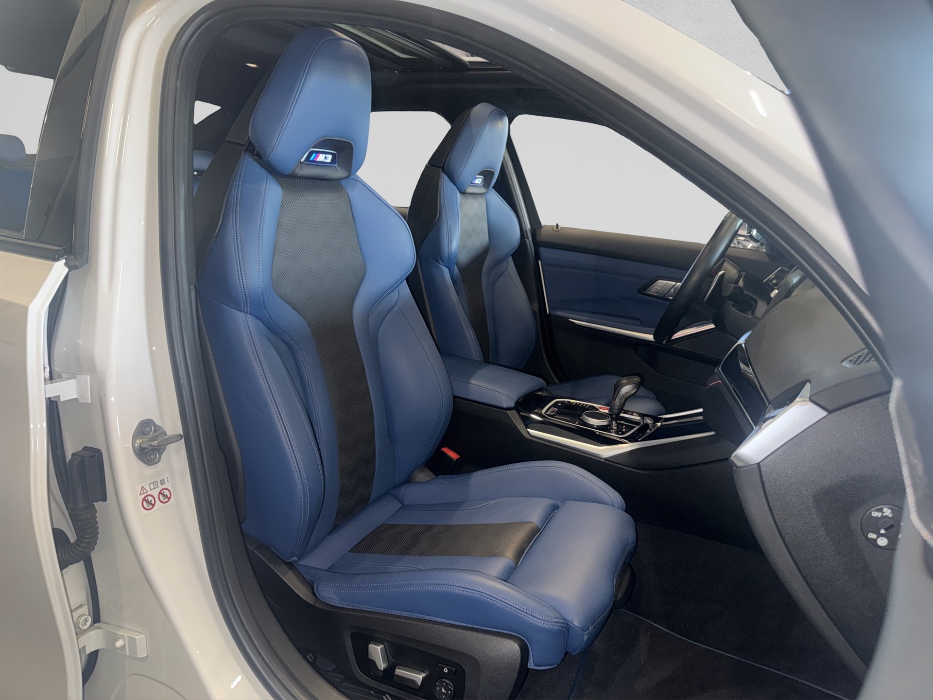 BMW M3 Competition M xDrive-image-15