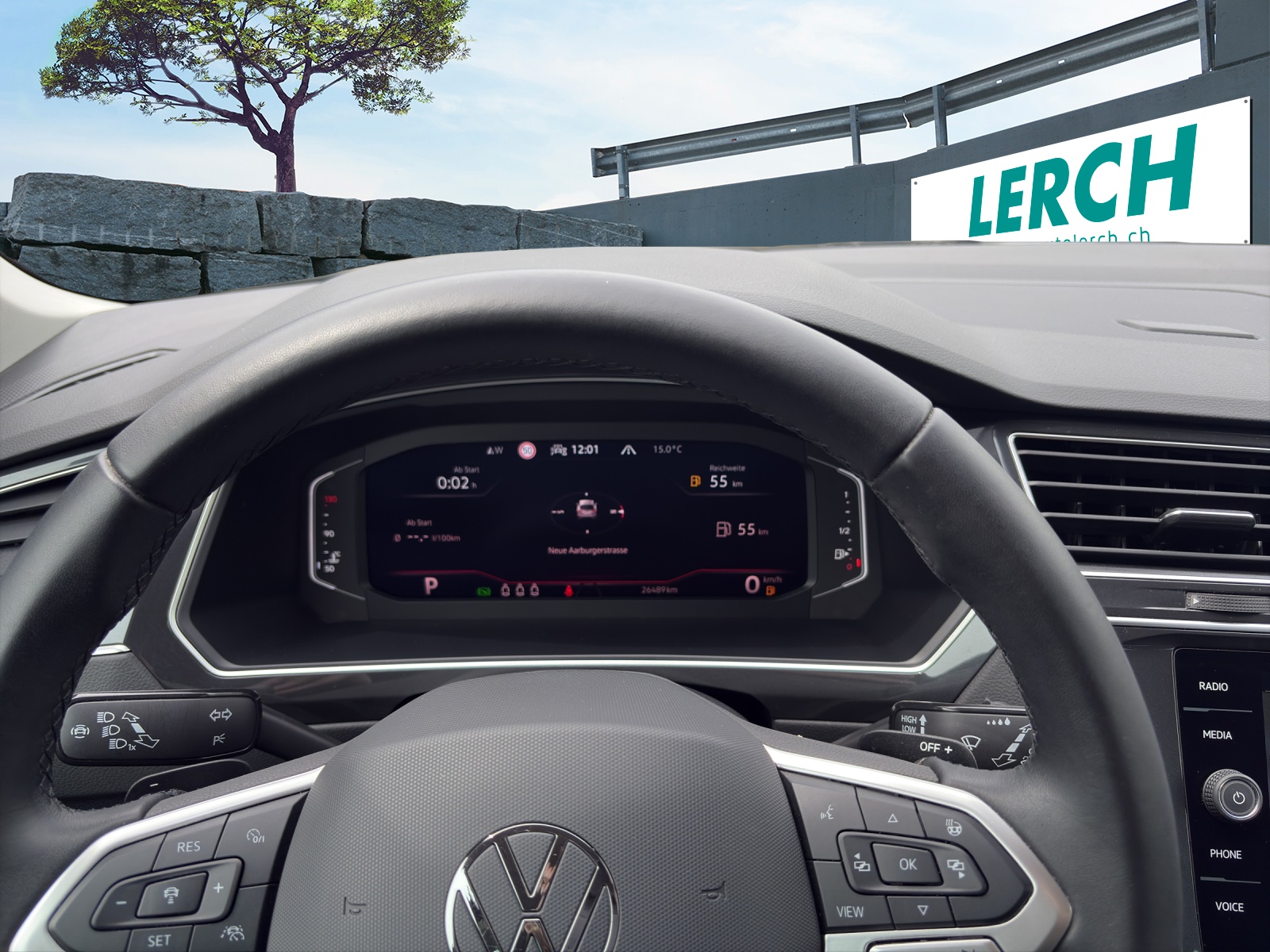 VW Tiguan 2.0TSI Elegance 4Motion DSG-image-11