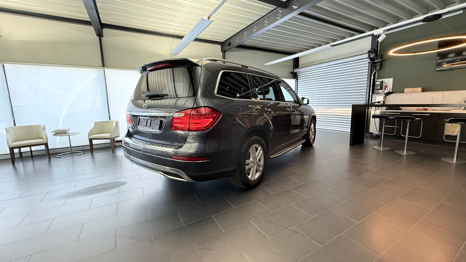 MERCEDES-BENZ GL 350 V6 CDI BlueTec-image-24