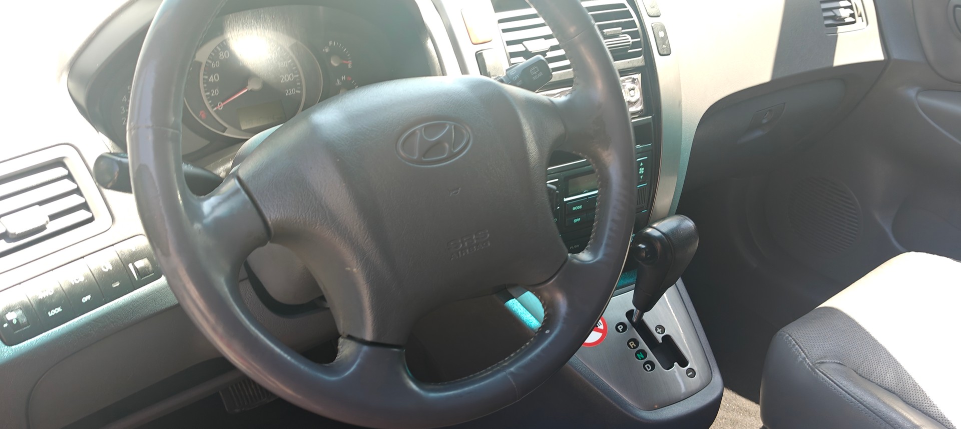 HYUNDAI Tucson 2.7 V6 GLS 4WD-image-11