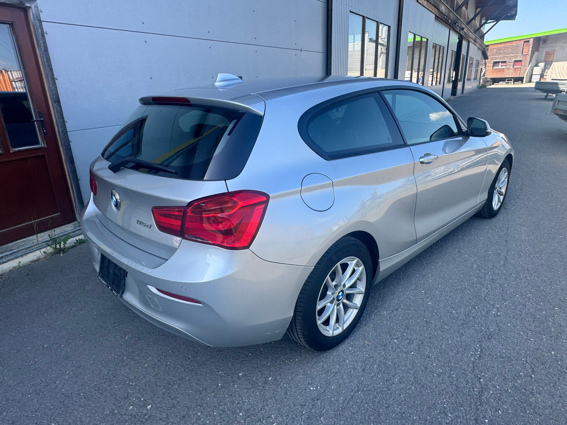 BMW 116d-image-4