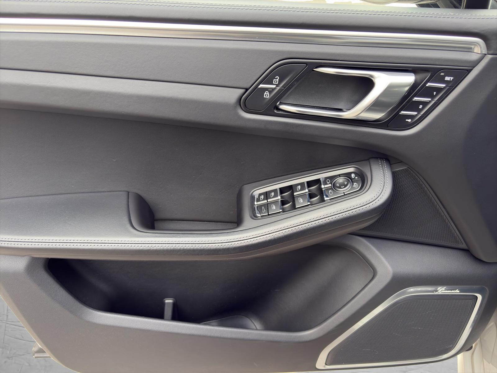 PORSCHE Macan 2.9 V6 Turbo-image-16