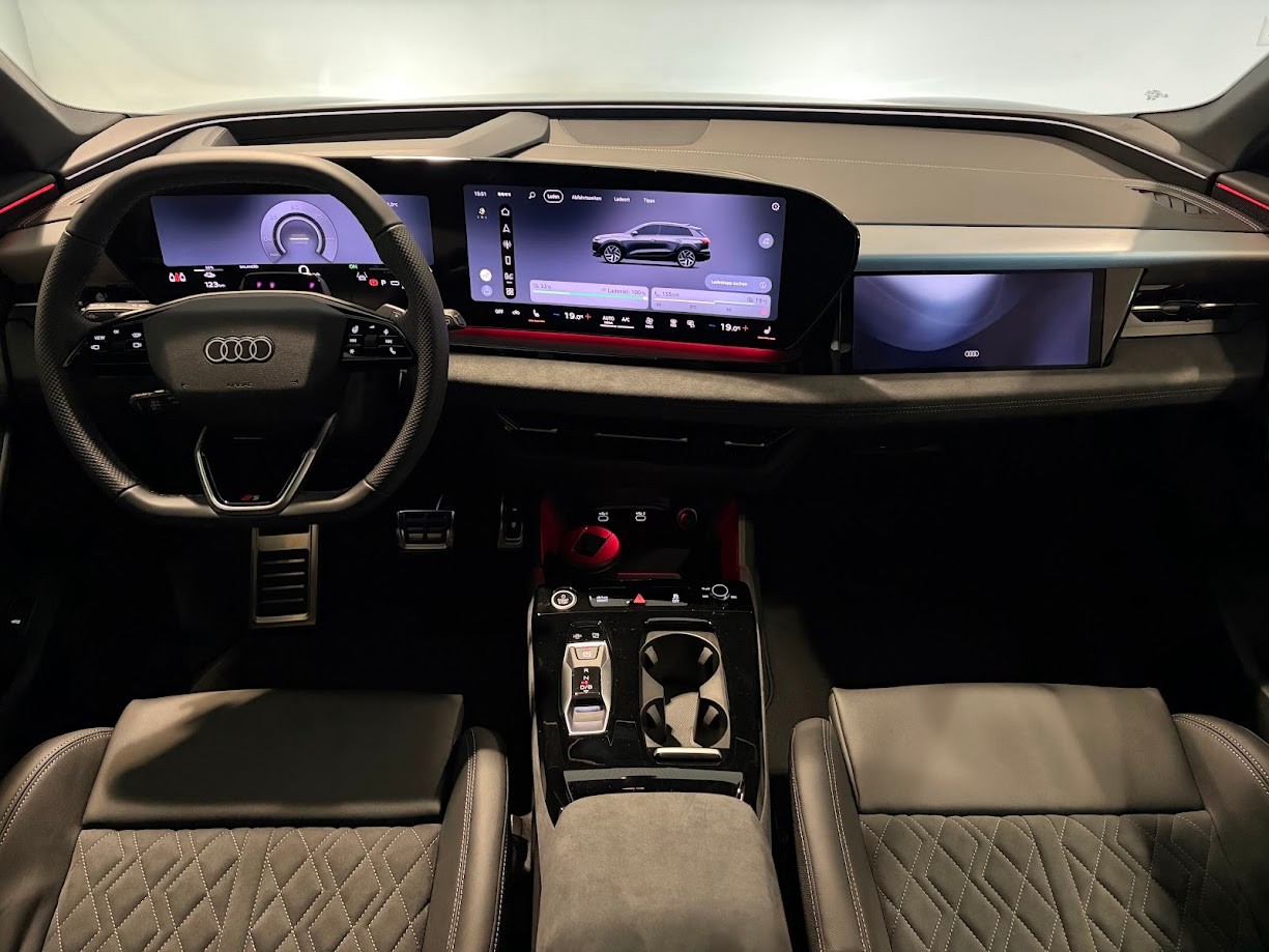 AUDI Q6 e-tron quattro-image-11