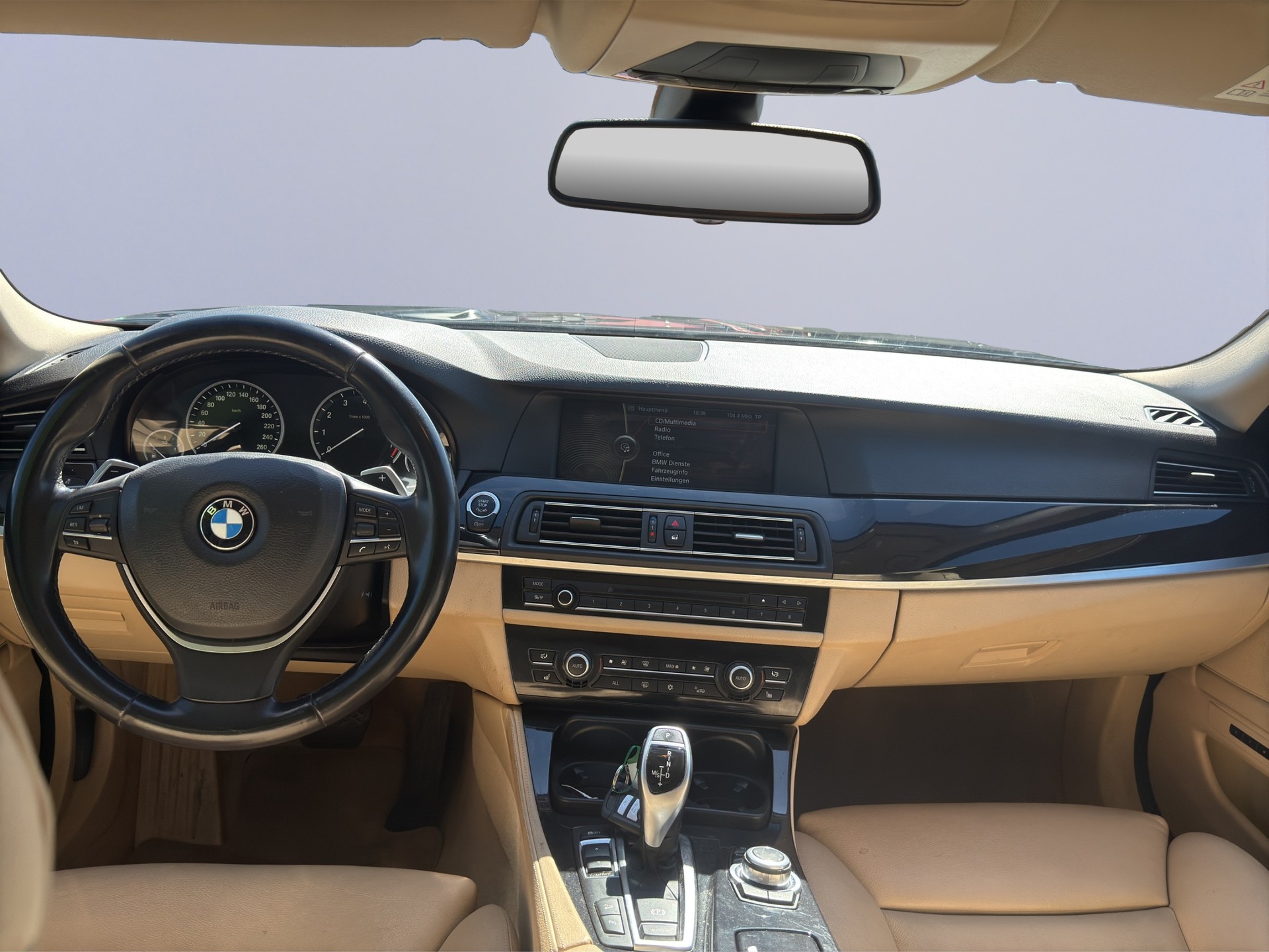 BMW 528i xDrive Touring Steptronic-image-10