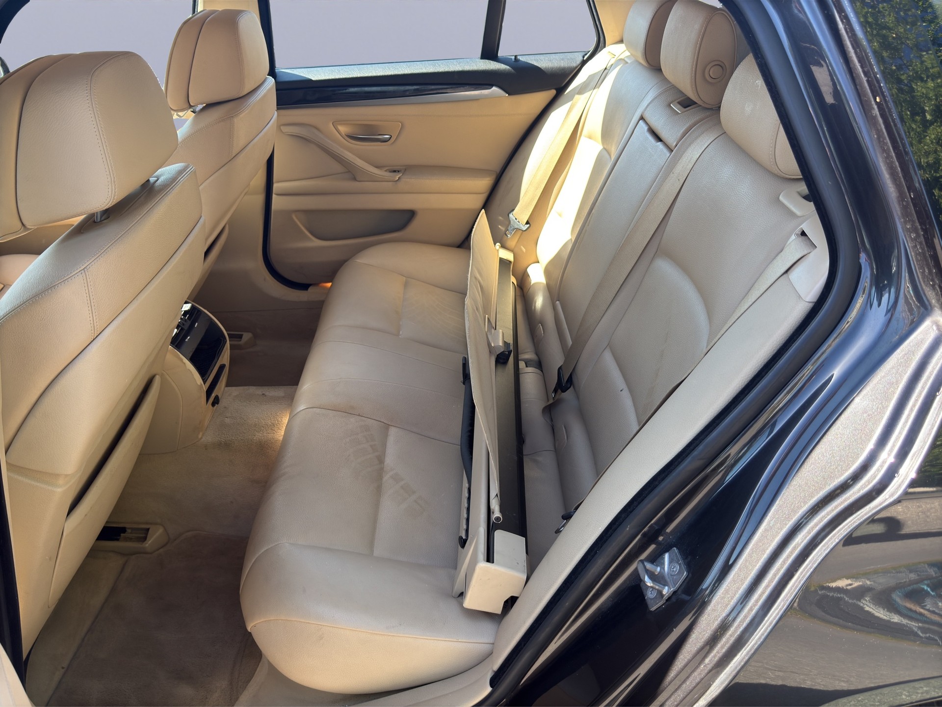 BMW 528i xDrive Touring Steptronic-image-9