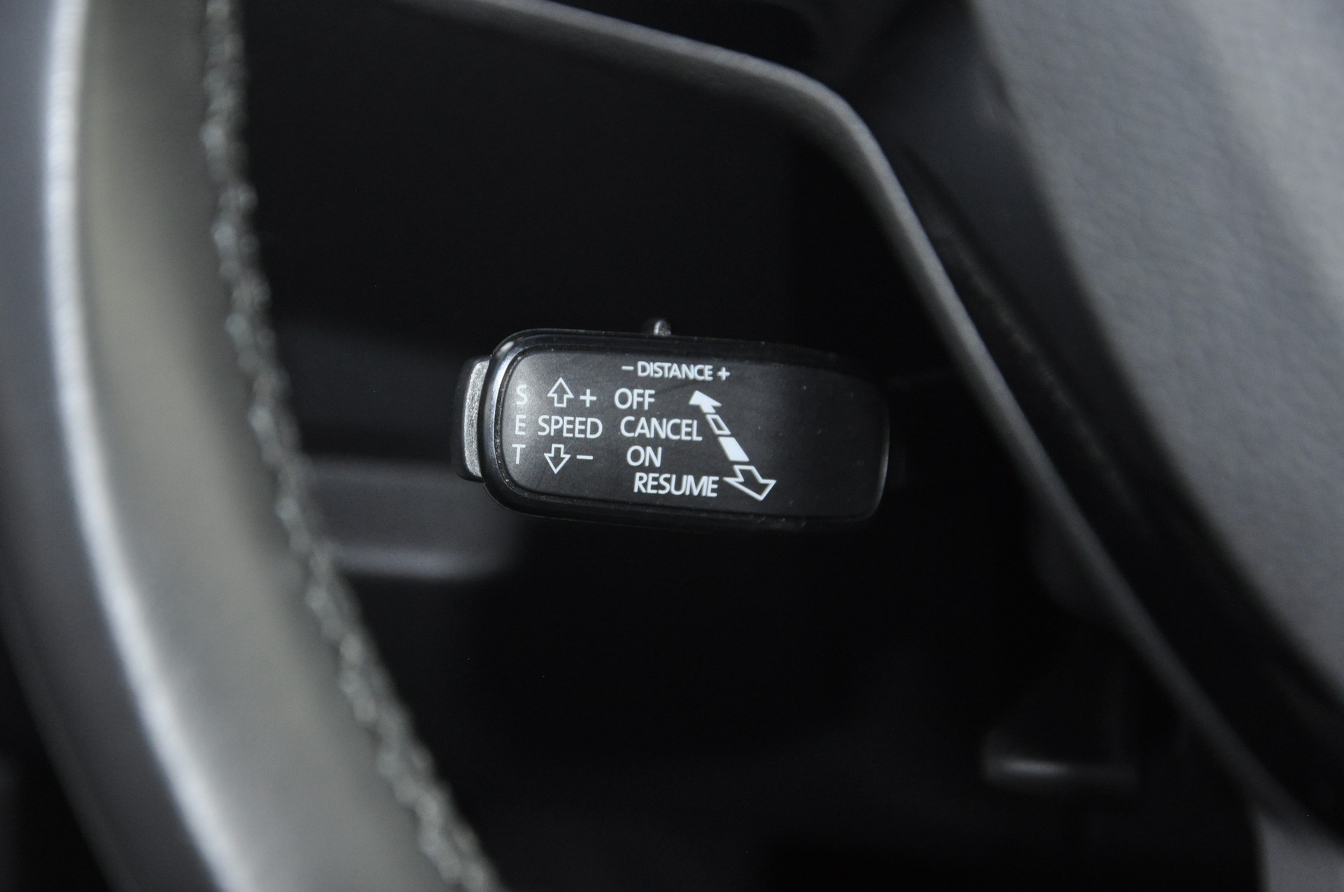 SKODA Octavia Combi 2.0 TDI Ambition 4x4 DSG-image-12