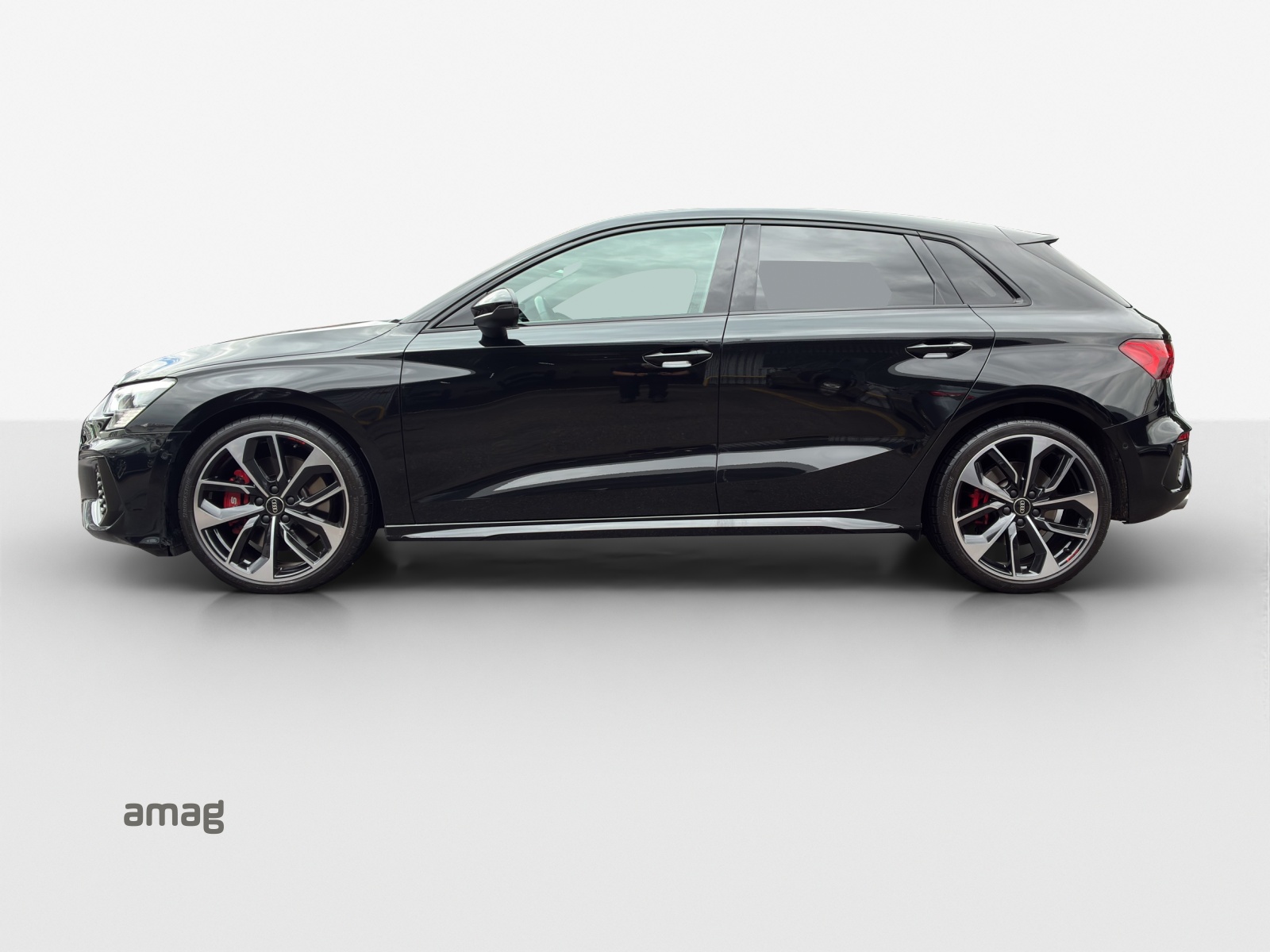 AUDI S3 Sportback 2.0 TFSI quattro S-tronic-showroom-element-1