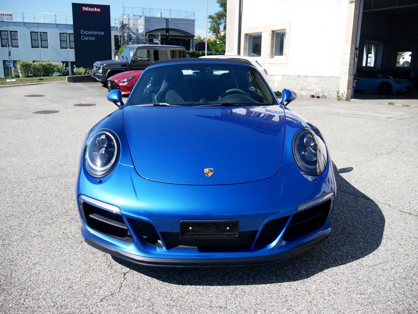 PORSCHE 911 Carrera 4 GTS Cabrio PDK-image-5