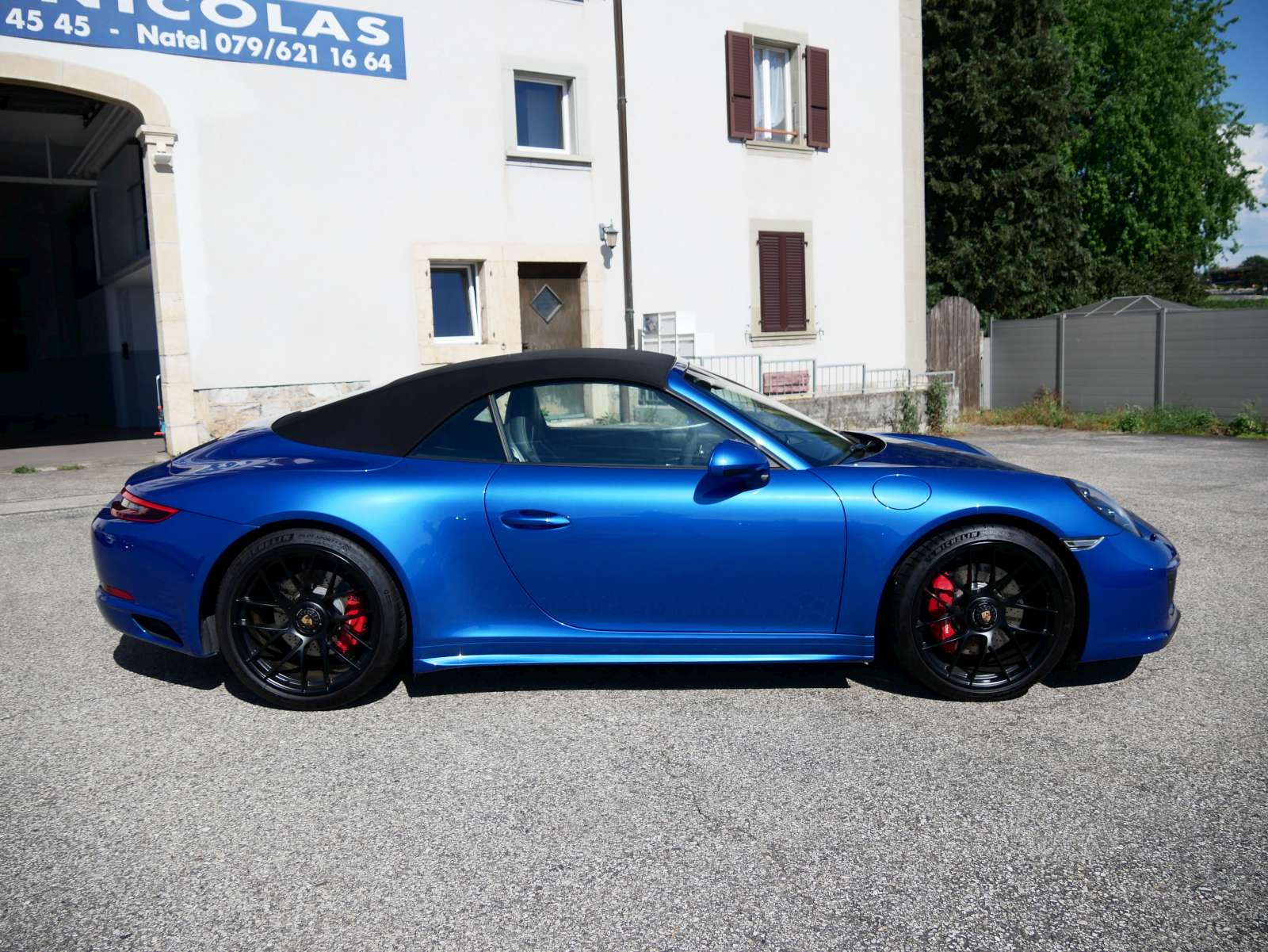 PORSCHE 911 Carrera 4 GTS Cabrio PDK-image-9
