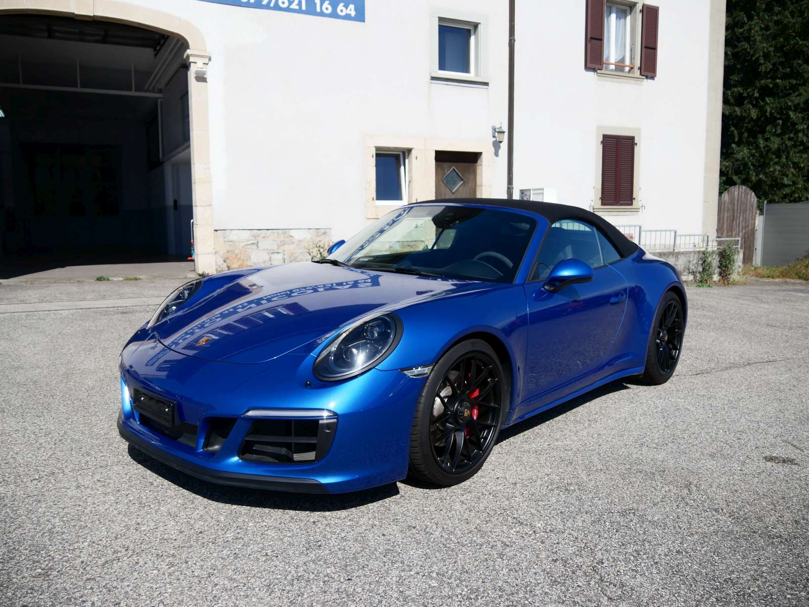 PORSCHE 911 Carrera 4 GTS Cabrio PDK-image-6