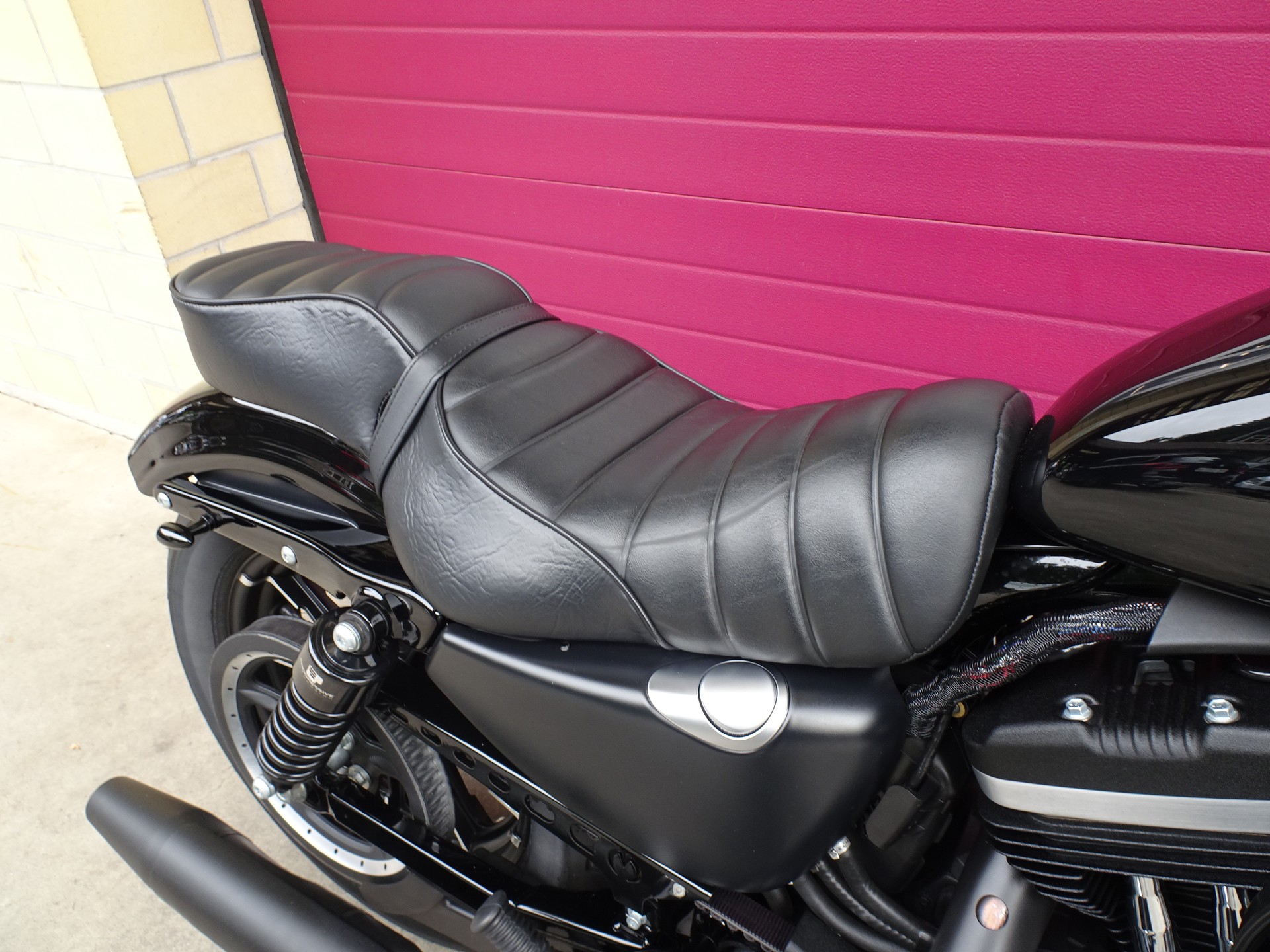 HARLEY-DAVIDSON XL 883 N Sportster Iron ABS-image-6