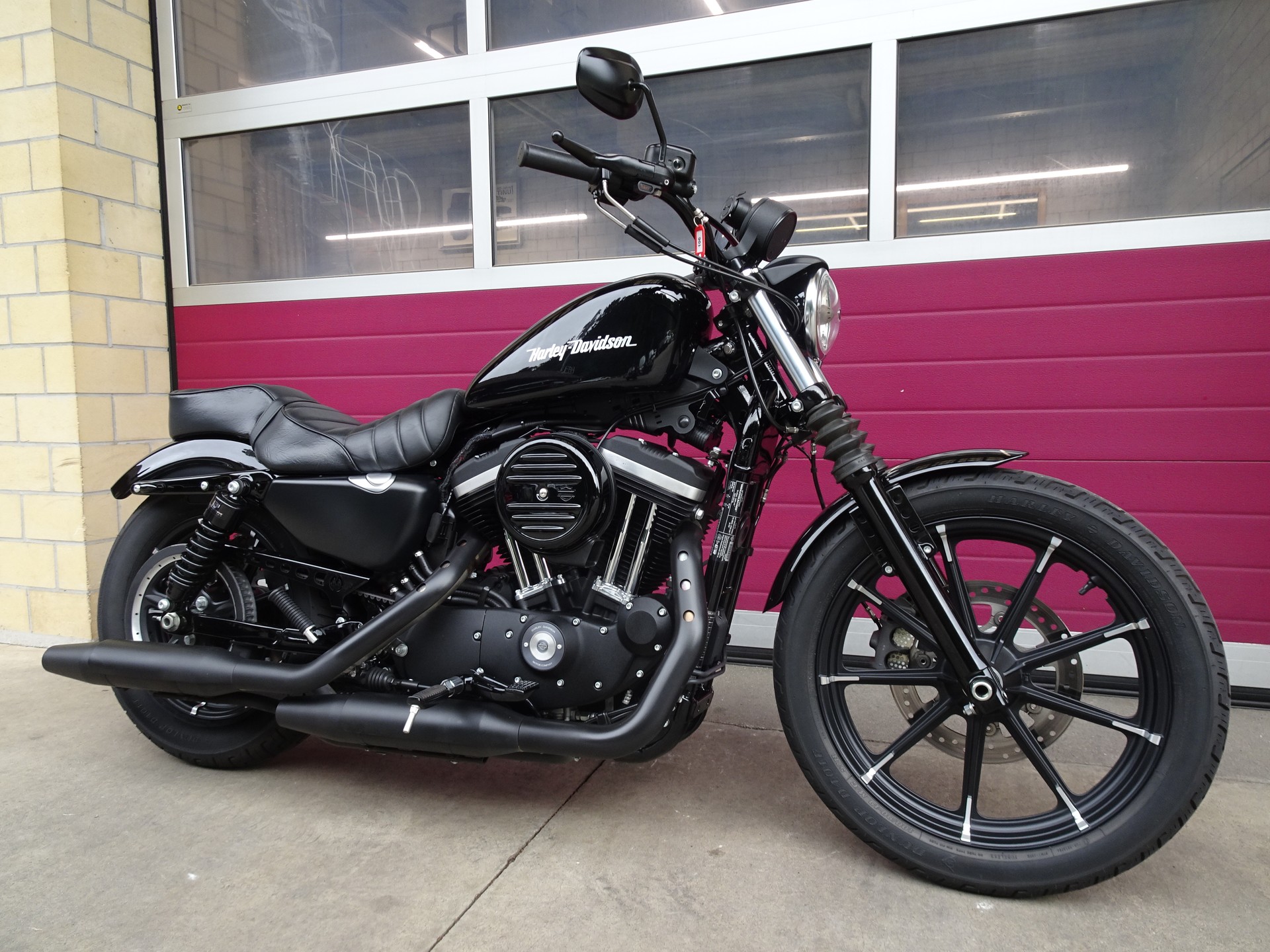 HARLEY-DAVIDSON XL 883 N Sportster Iron ABS-image-10
