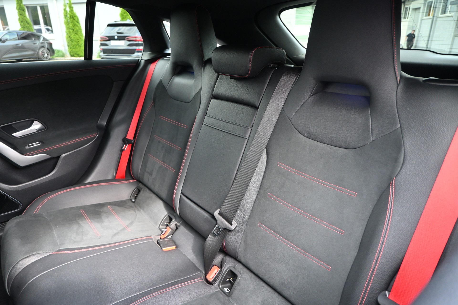 MERCEDES-BENZ CLA Shooting Brake 45 S AMG 4Matic+ 8G-DCT-image-9