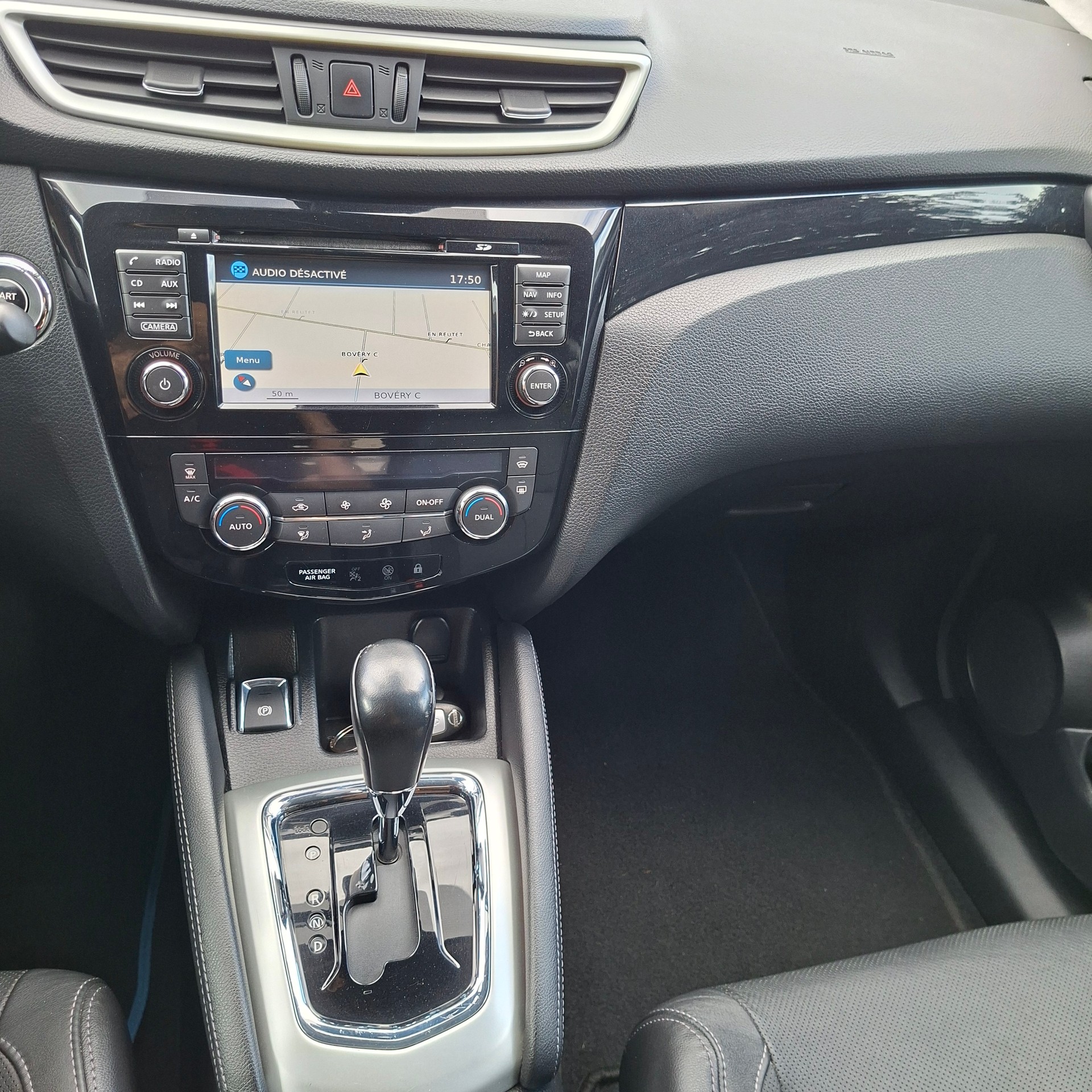 NISSAN Qashqai 1.6 dCi 360° Xtronic CVT-image-7