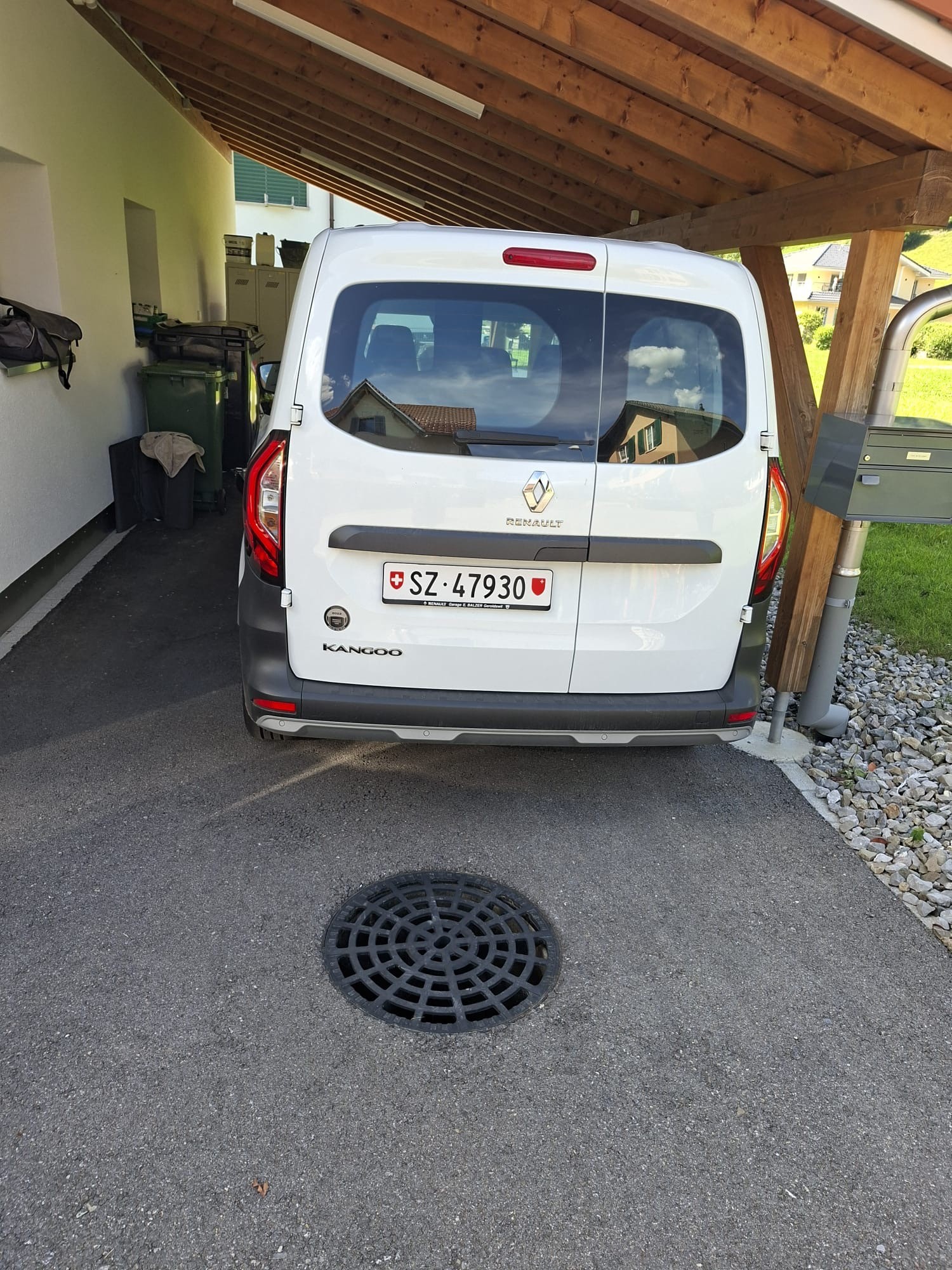 RENAULT KANGOO-image-1