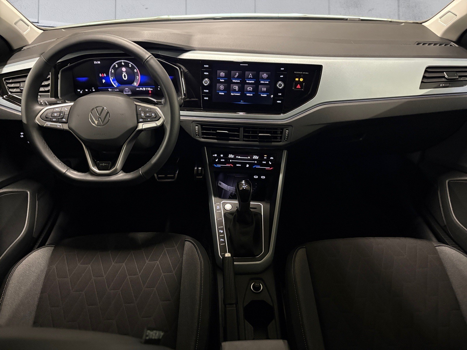 VW Taigo 1.0 TSI Life DSG / Caméra de recul / AppleCarPlay/ Garantie 5 ans ou 100'000 kms-image-10