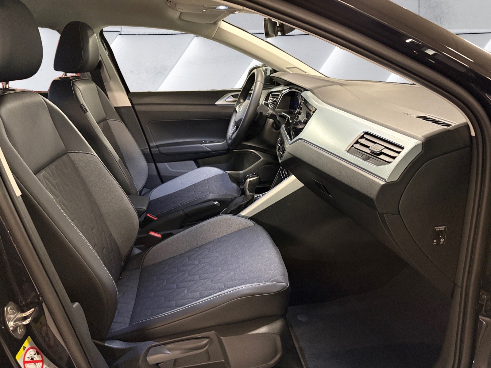 VW Taigo 1.0 TSI Life DSG / Caméra de recul / AppleCarPlay/ Garantie 5 ans ou 100'000 kms-image-13