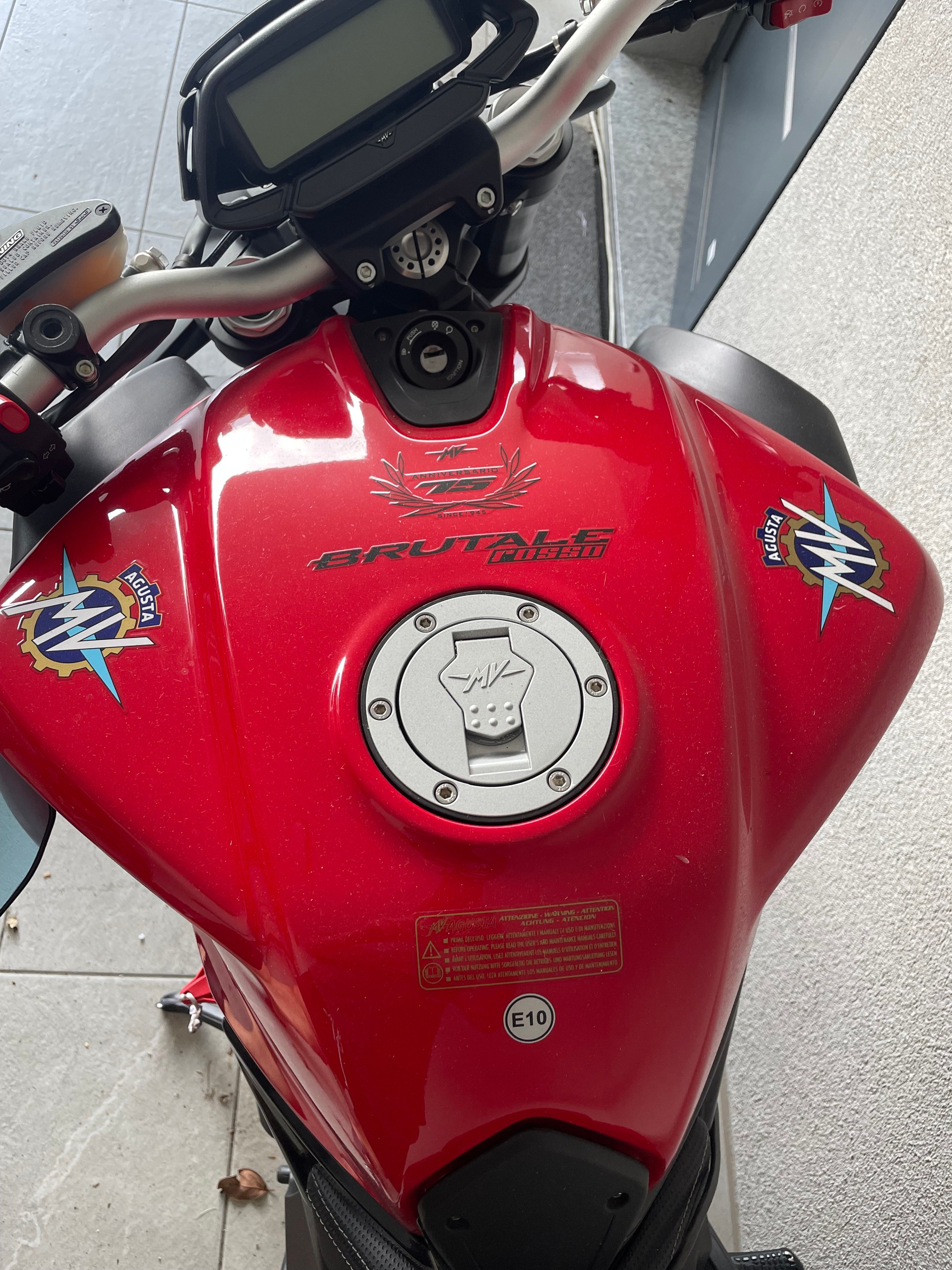 MV AGUSTA B3 Brutale 800 ABS-image-1