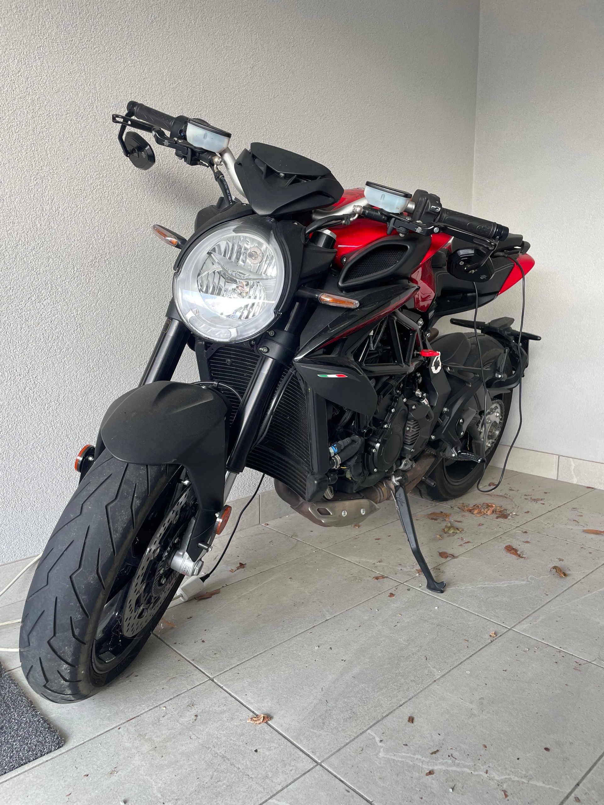 MV AGUSTA B3 Brutale 800 ABS-image-2