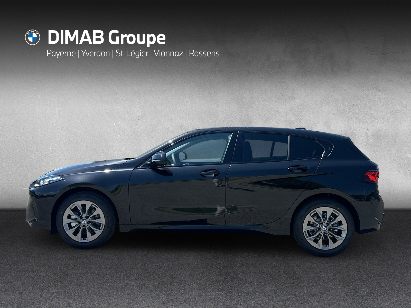 BMW 116 Steptronic-showroom-element-1