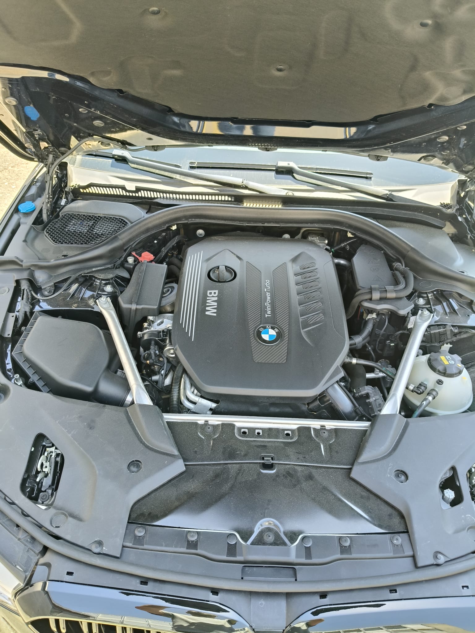BMW 540d xDrive Touring Steptronic-image-5