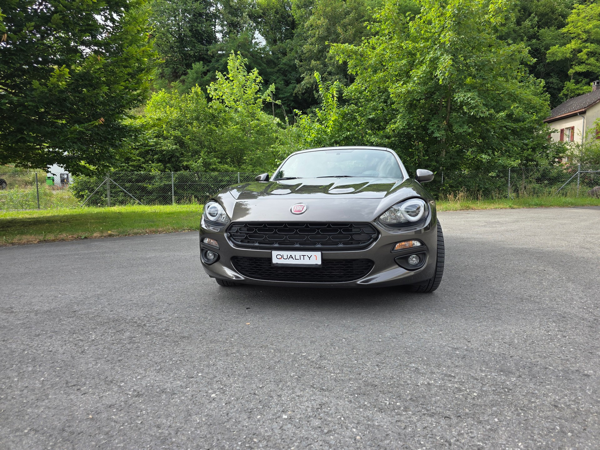 FIAT 124 Spider 1.4 TB Swiss Launch Edition-showroom-element-2