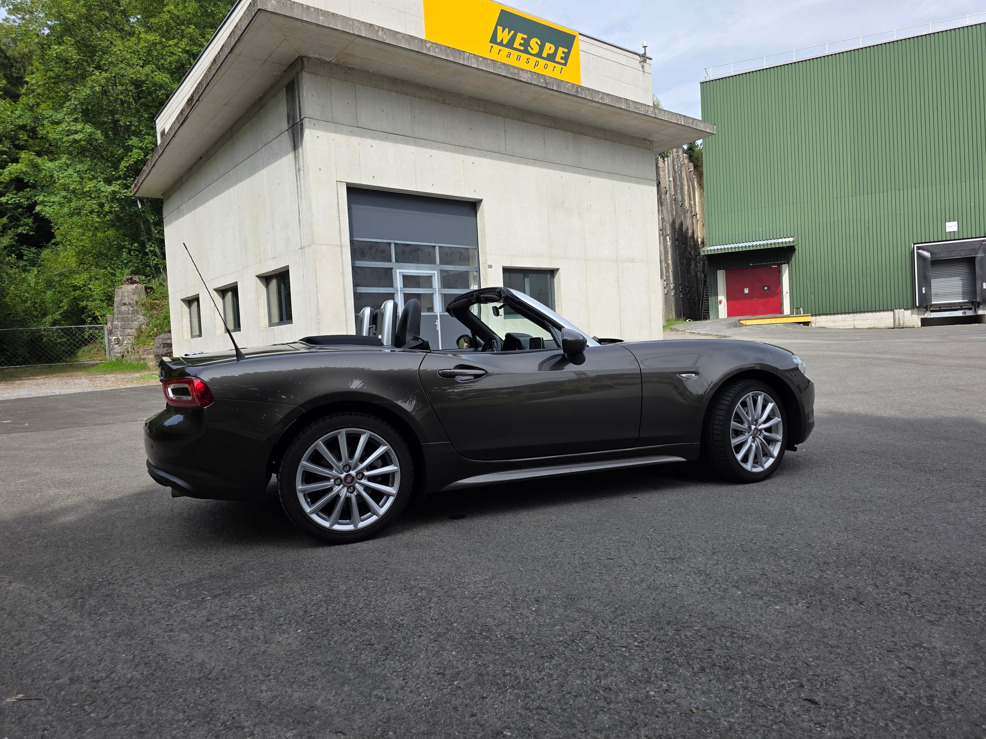 FIAT 124 Spider 1.4 TB Swiss Launch Edition-image-16