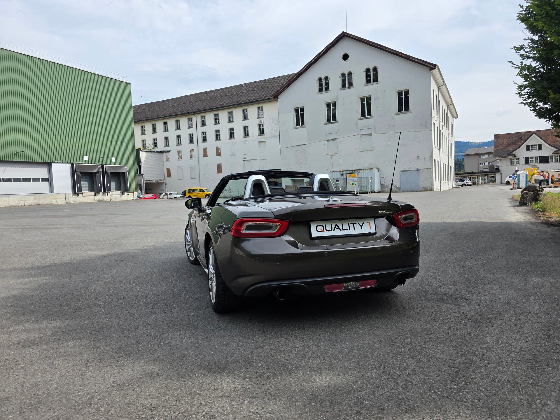 FIAT 124 Spider 1.4 TB Swiss Launch Edition-image-23