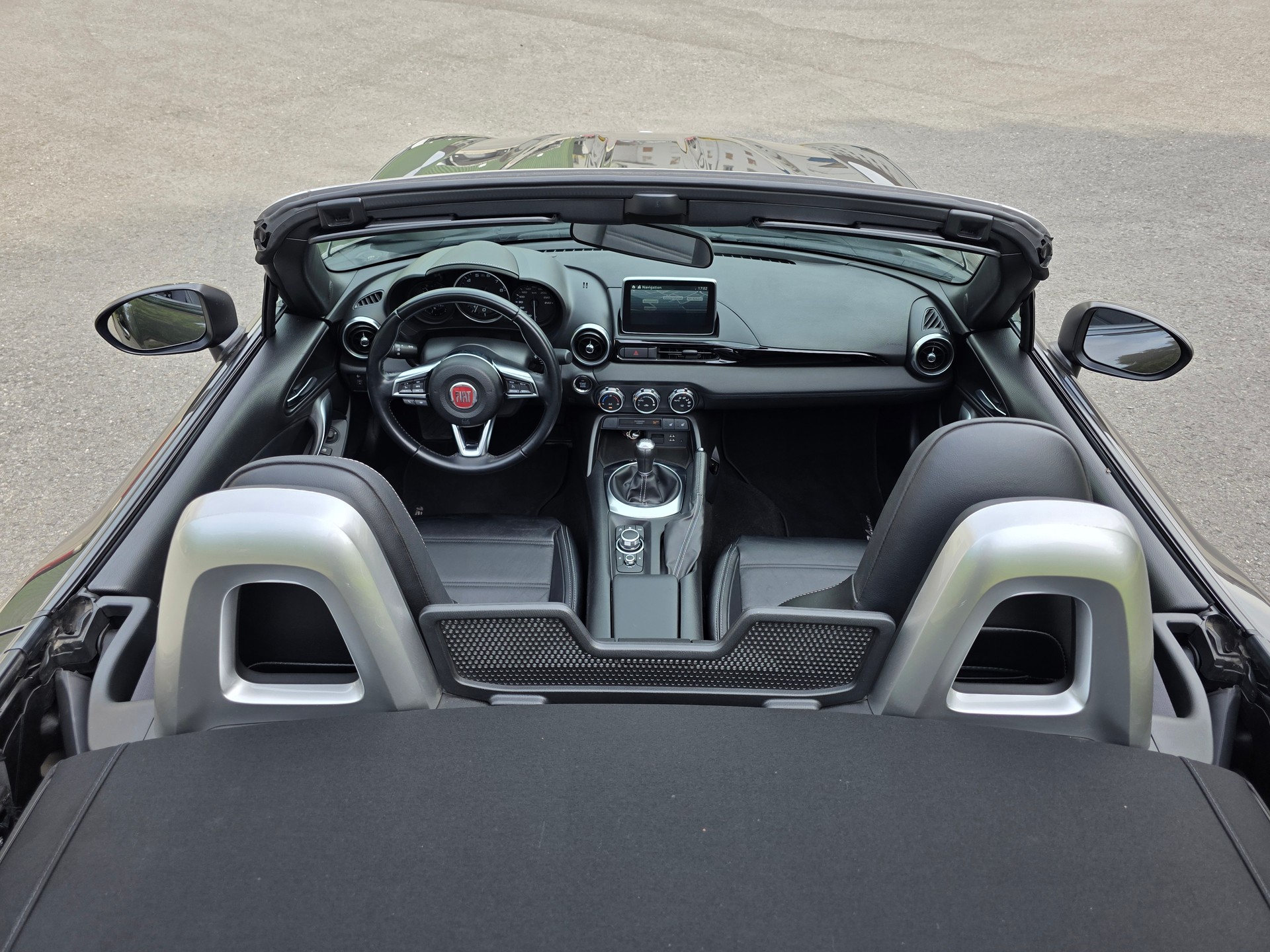 FIAT 124 Spider 1.4 TB Swiss Launch Edition-image-26