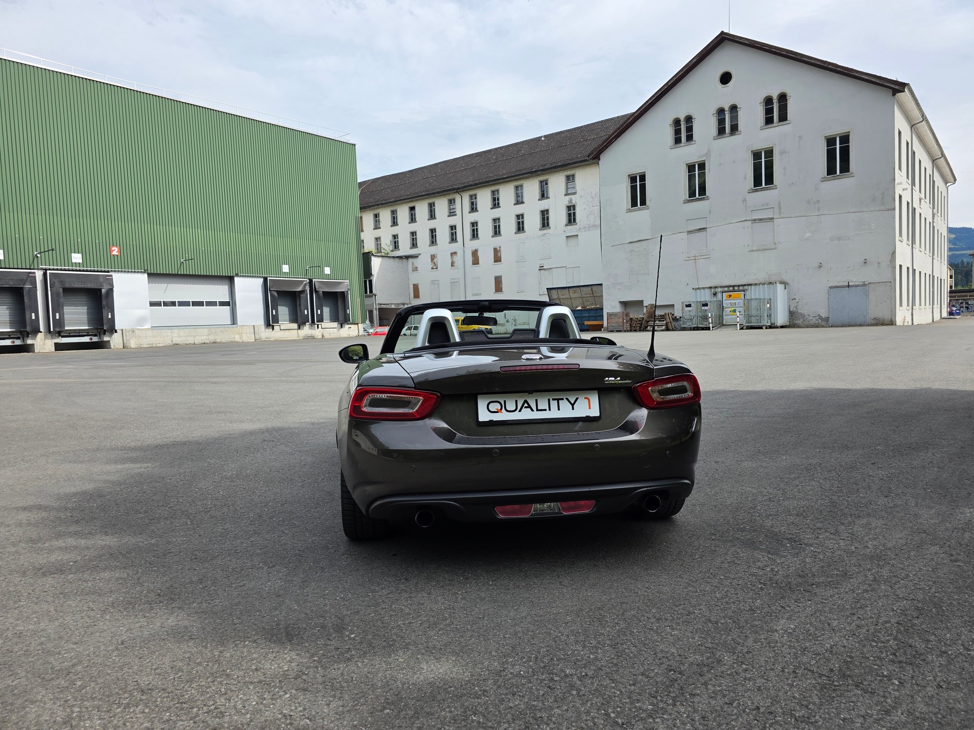 FIAT 124 Spider 1.4 TB Swiss Launch Edition-image-24