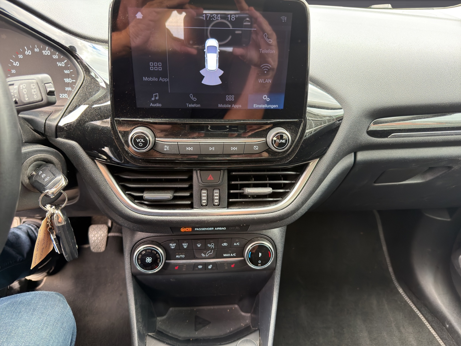 FORD Fiesta 1.0 EcoB Hybrid Titanium-image-13