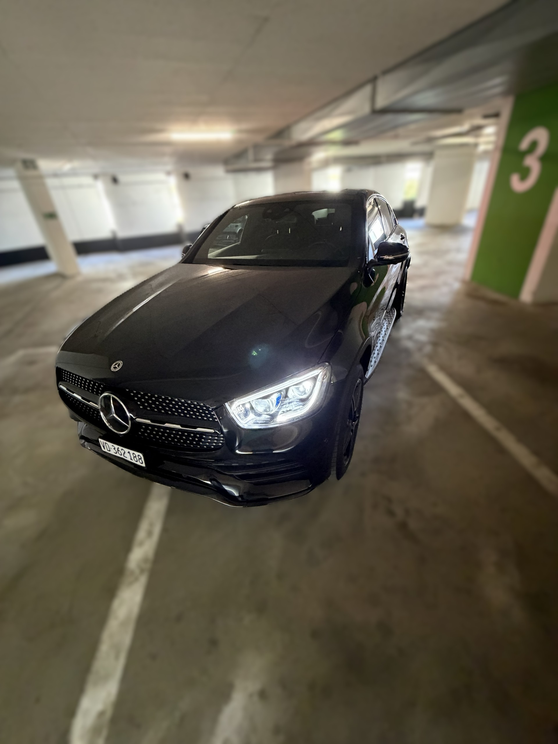 MERCEDES-BENZ GLC 300 e AMG Line 4m-image-19