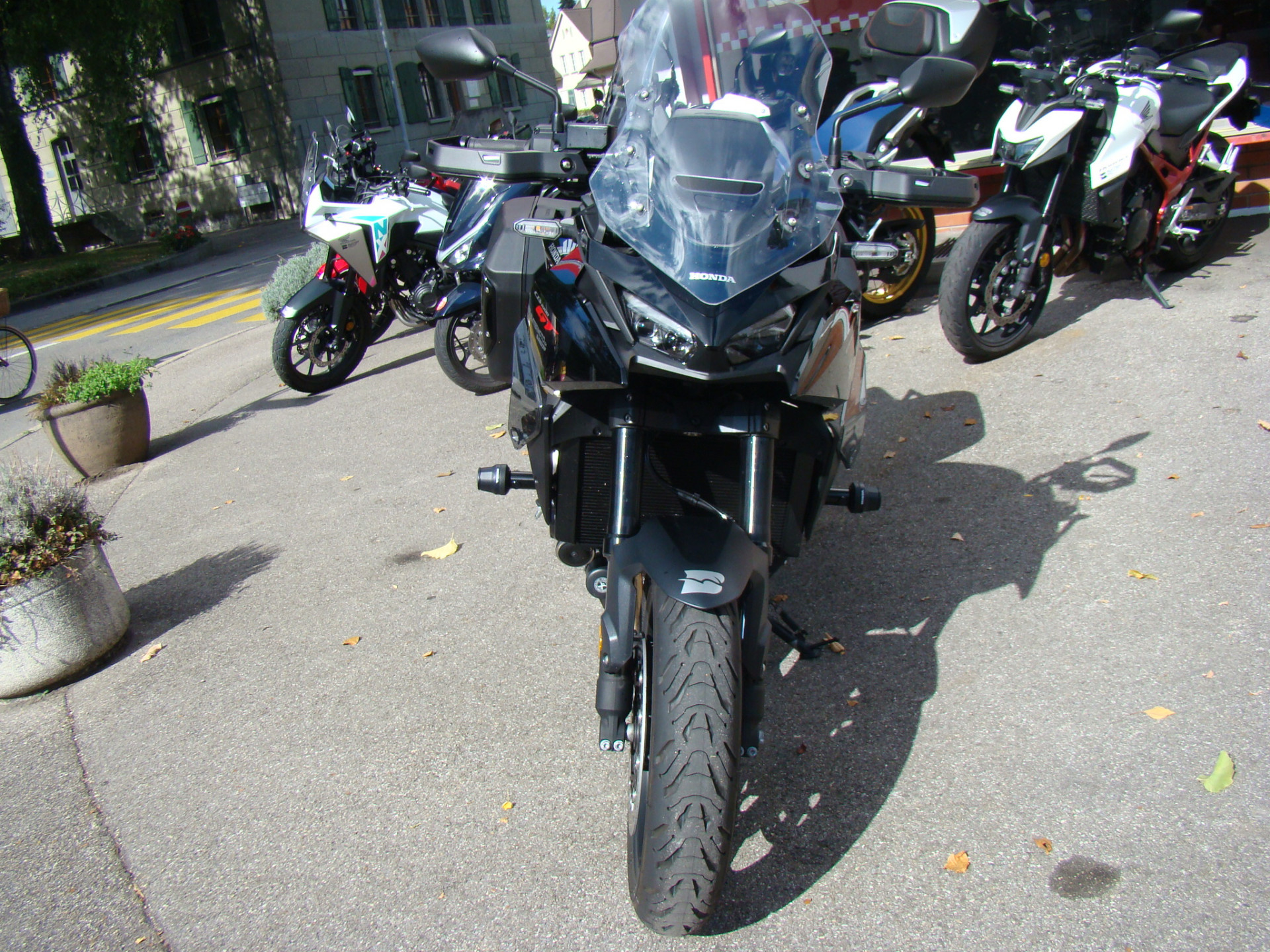 HONDA CB 1000 GT-image-1
