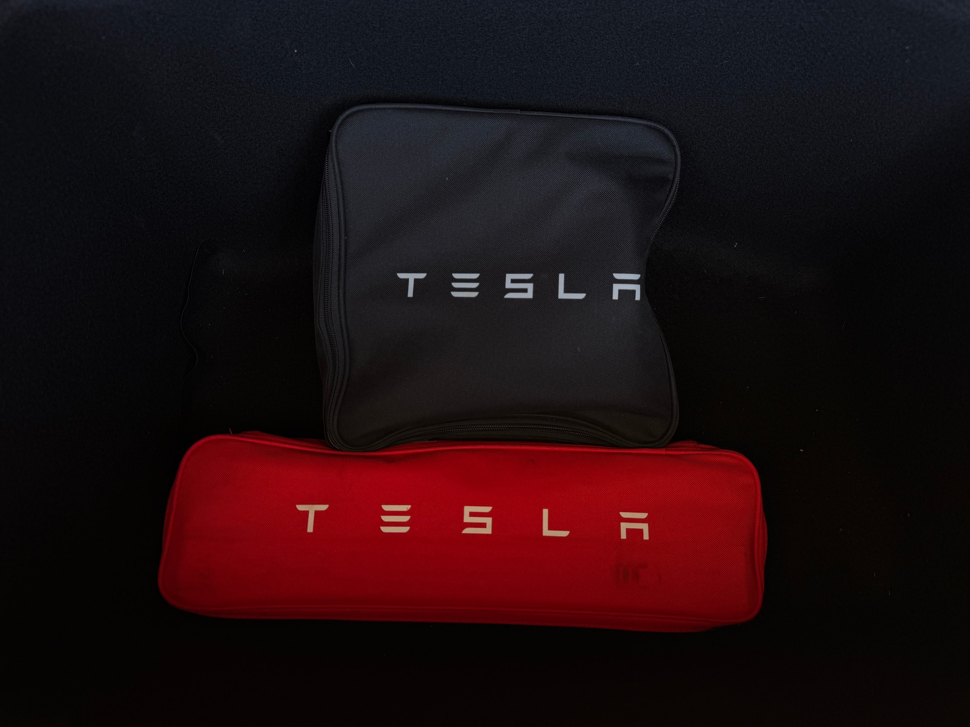 TESLA Model 3 Performance D-image-16