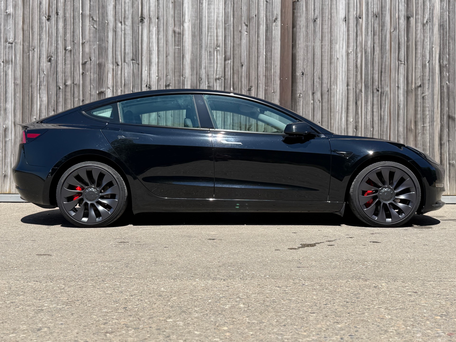 TESLA Model 3 Performance D-showroom-element-3