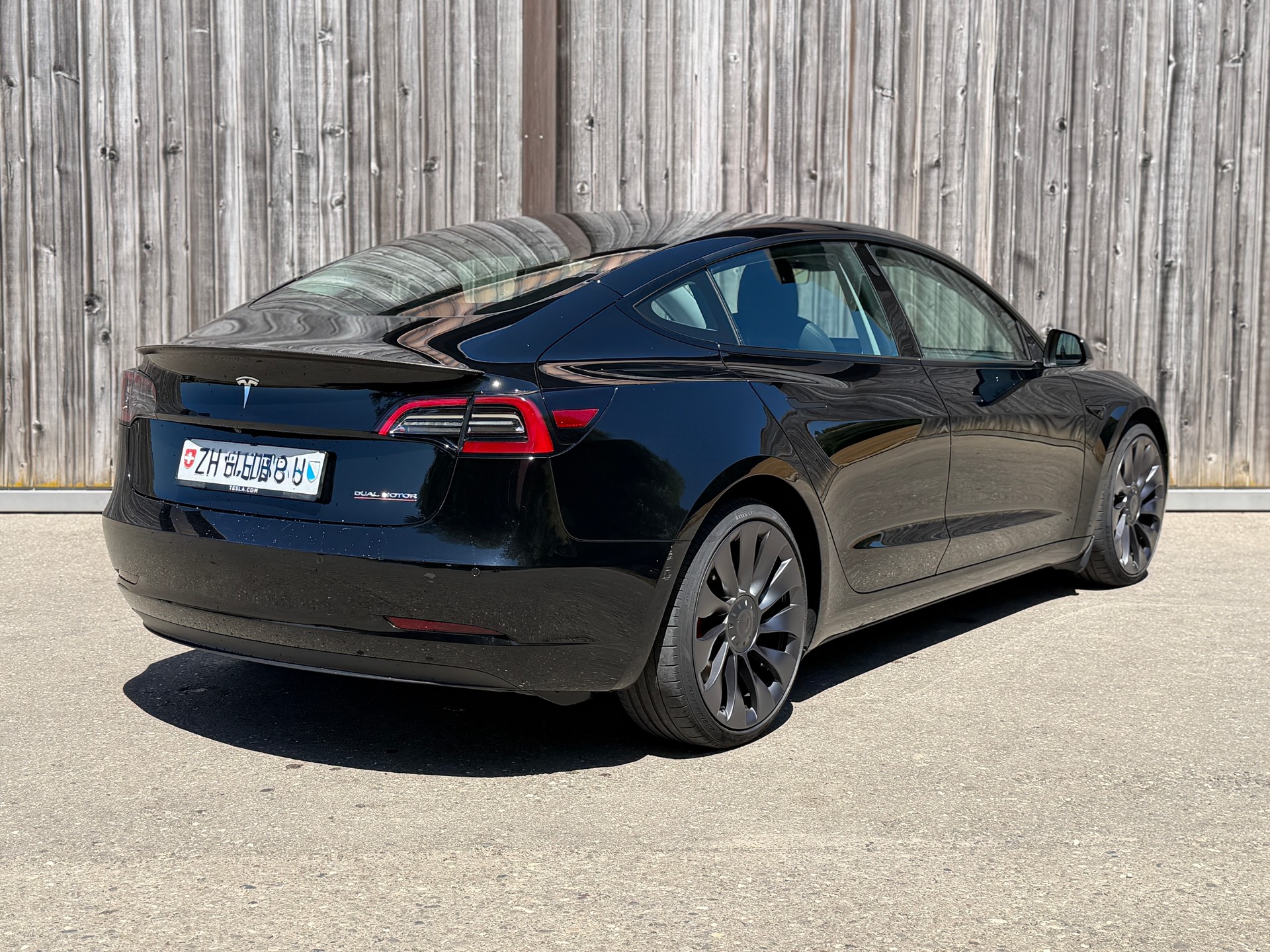 TESLA Model 3 Performance D-image-6