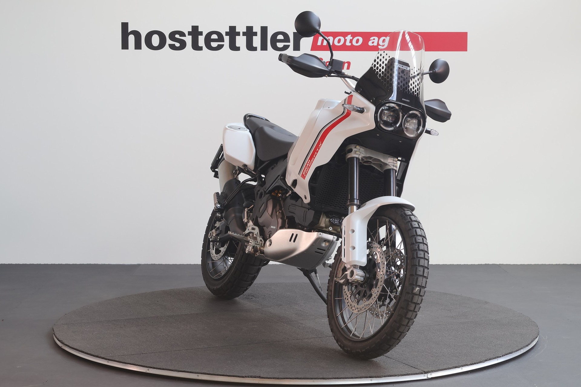 DUCATI Desert X mit Zusatztank-image-0