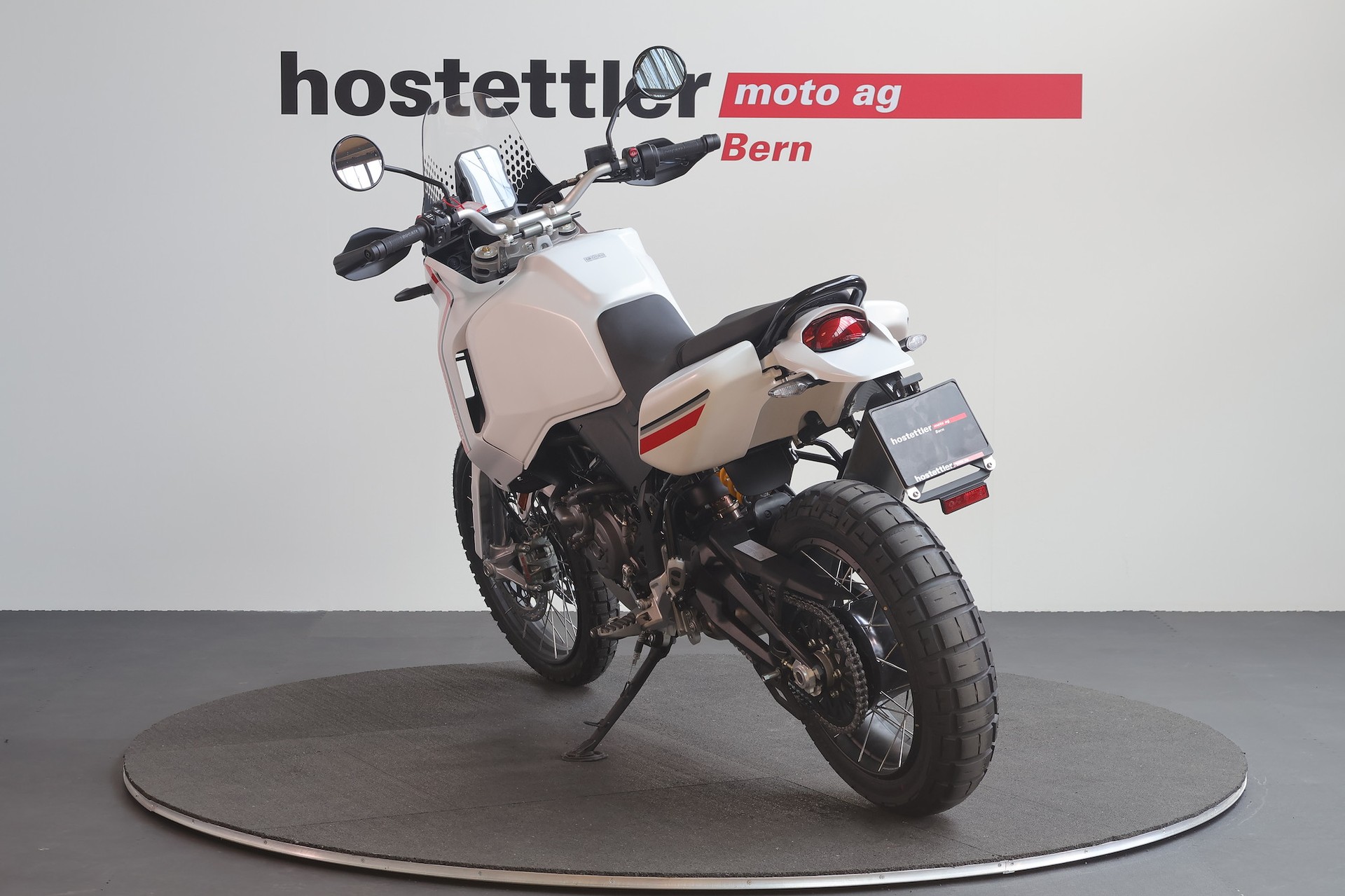 DUCATI Desert X mit Zusatztank-image-3