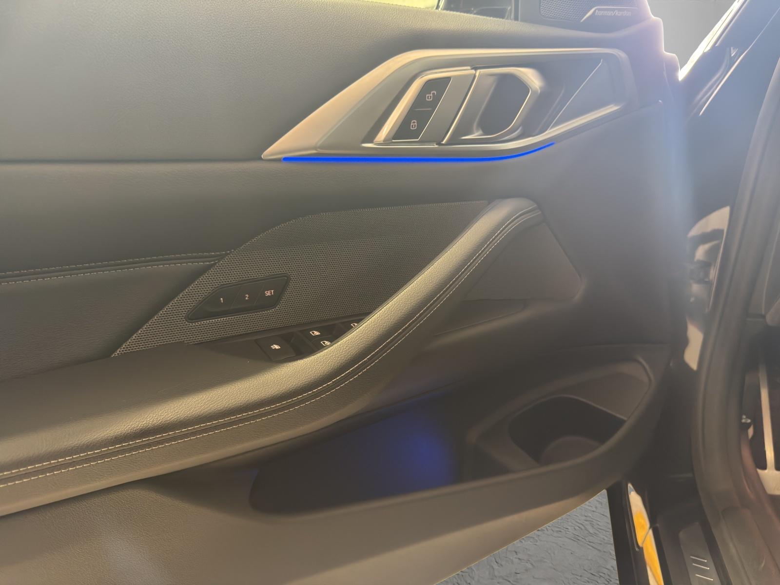 BMW M440i xDrive Cabrio-image-7