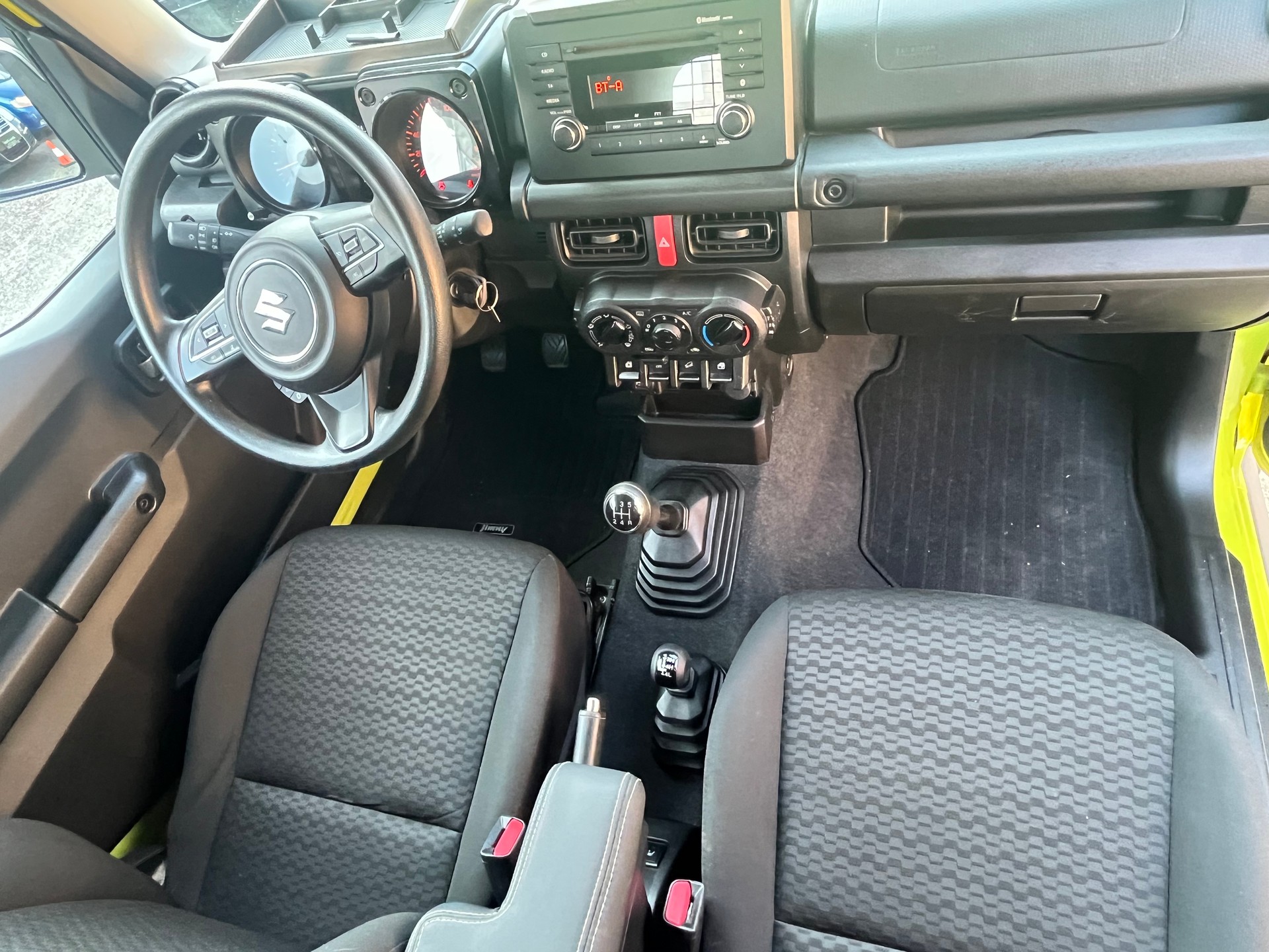 SUZUKI Jimny 1.5 Compact+ 4x4-image-9