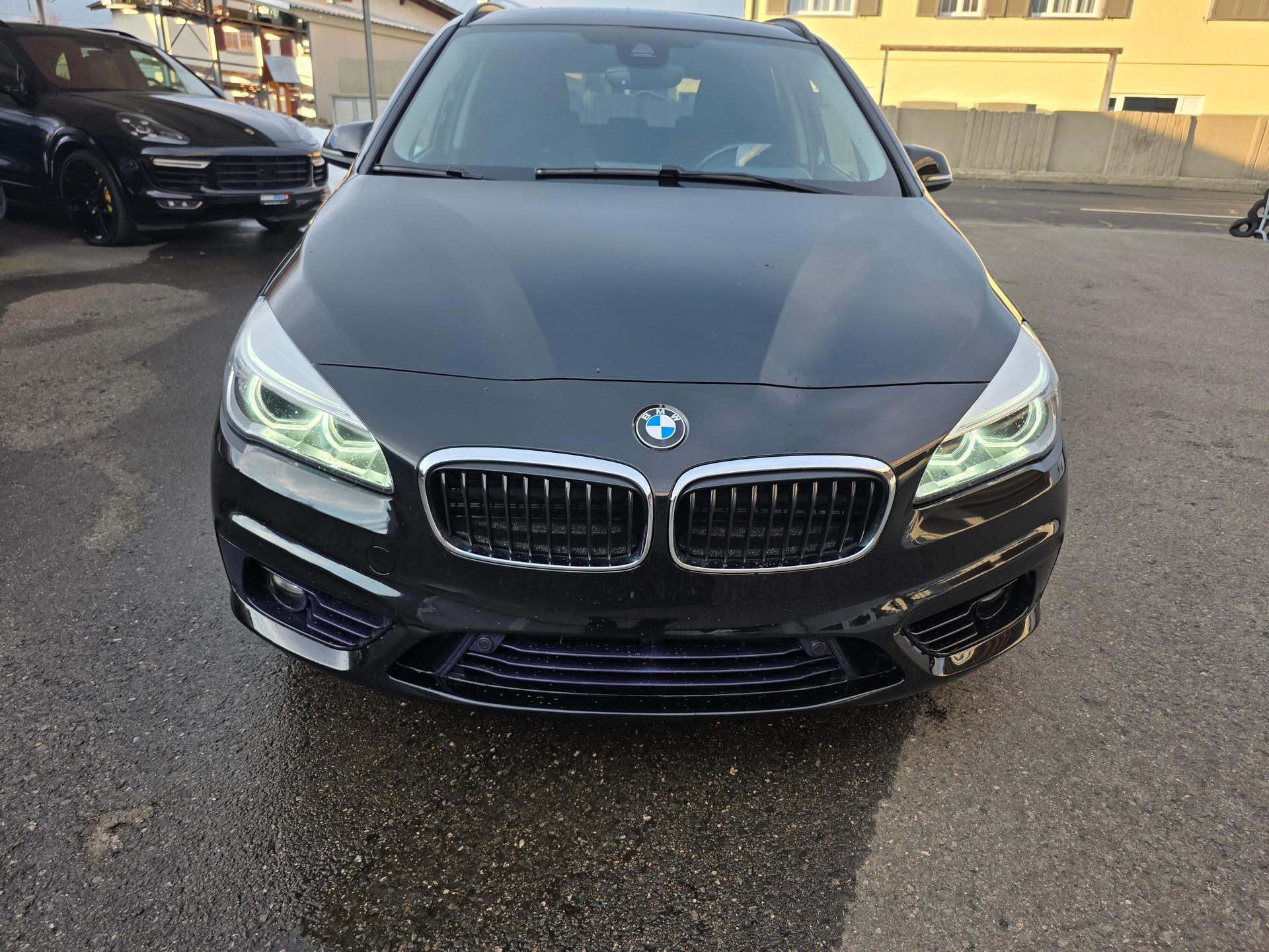 BMW 220d xDrive Active Tourer Sport Line Steptronic-showroom-element-2